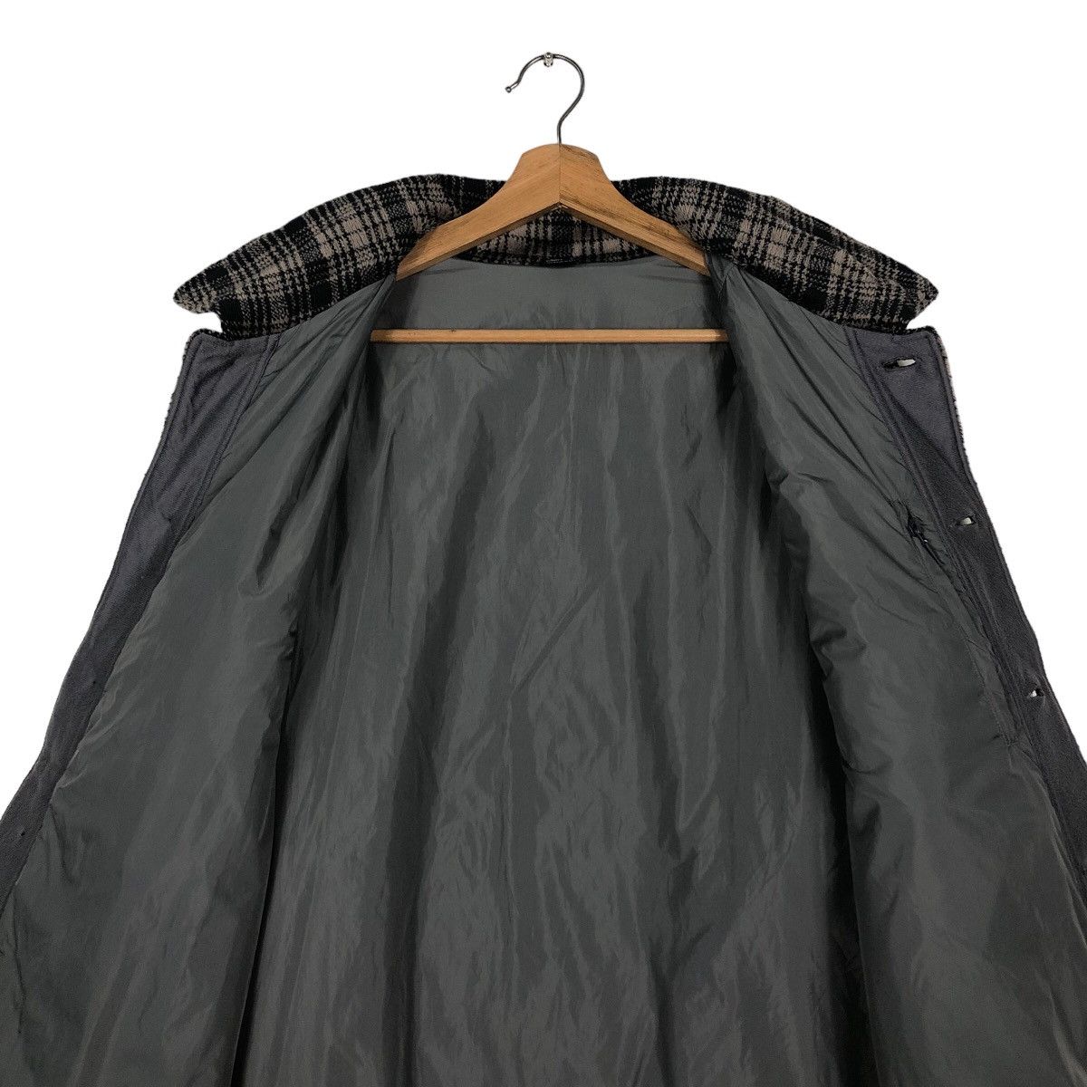 Flannel Vintage Flannel Zipper Jacket Mont-Bell Tartan Check Design Size US L / EU 52-54 / 3 - 14 Thumbnail