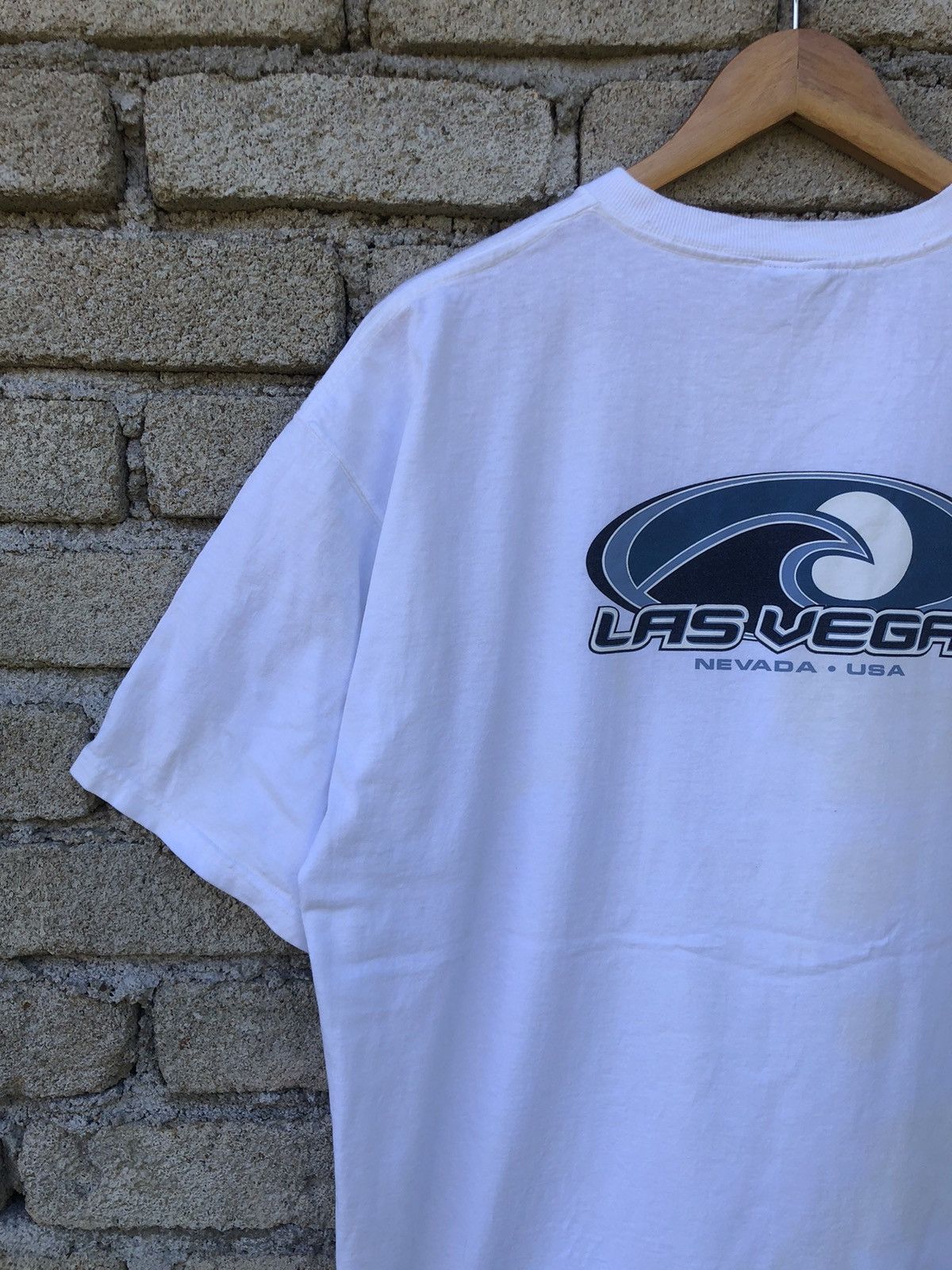 Vintage Vintage Y2K Las Vegas Surfing Backhit Tshirt Size US XL / EU 56 / 4 - 5 Thumbnail