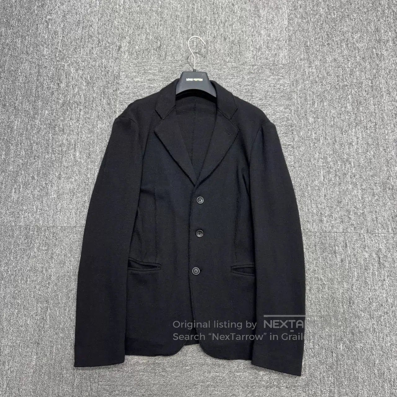 Armani ARAMNI Solid Color Suit Jacket. Size US S / EU 44-46 / 1 - 1 Thumbnail