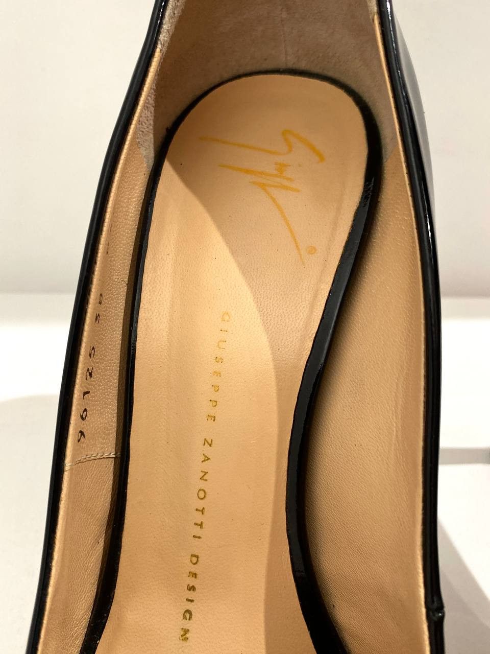 Giuseppe Zanotti Giuseppe Zanotti Pumps Black Patent Leather High Heels Size US 8 / IT 38 - 9 Thumbnail