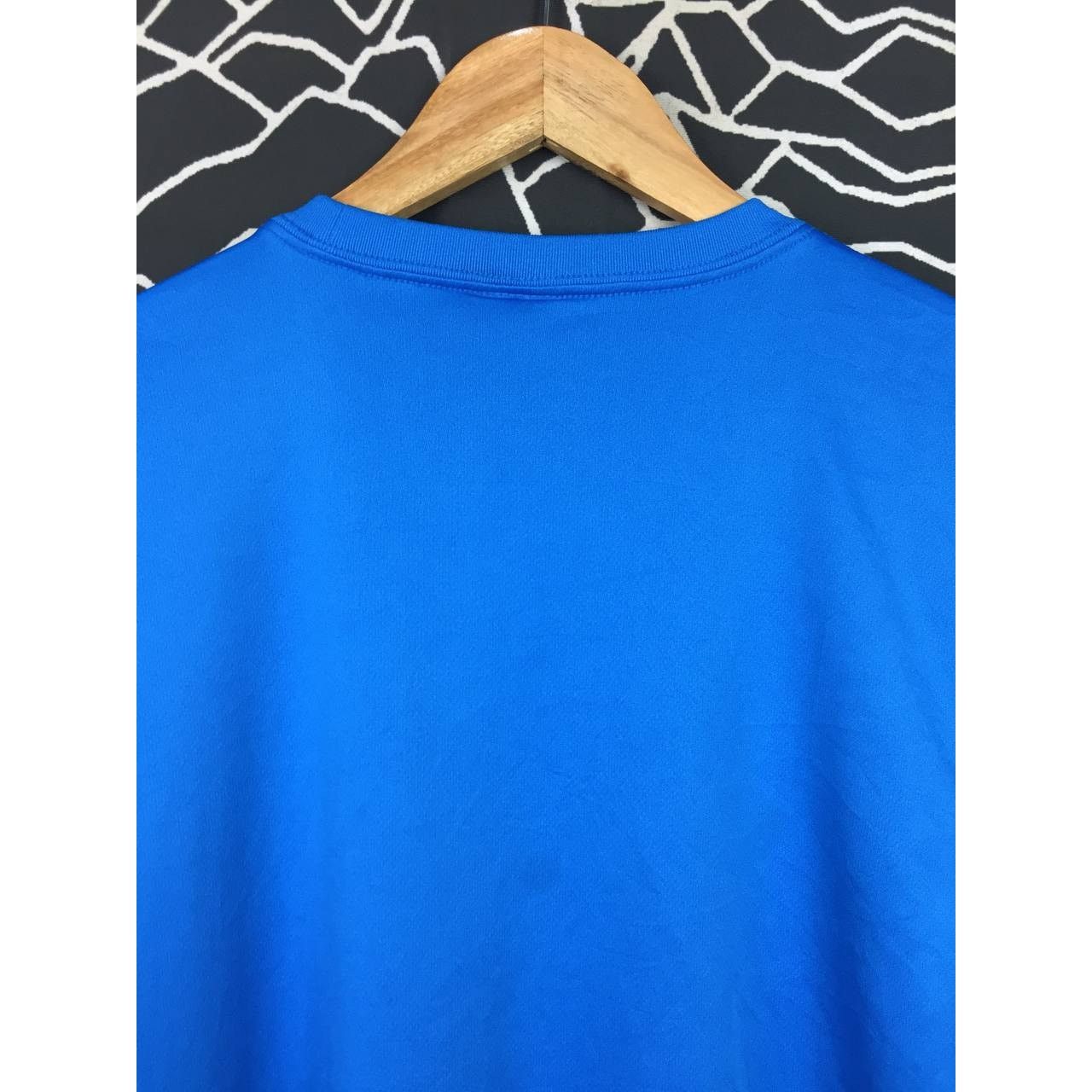 Adidas × Vintage Adidas Small Logo Exercise Performance Activewear Tee Size US M / EU 48-50 / 2 - 6 Thumbnail