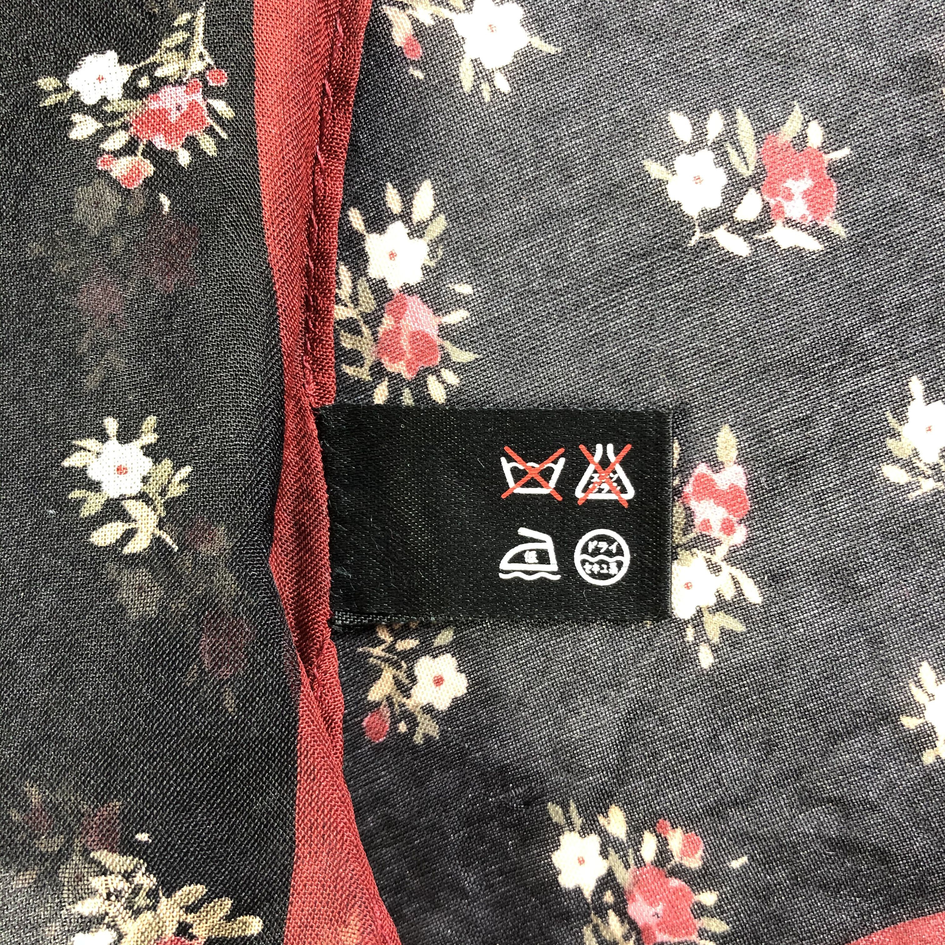 Guess × Vintage Vintage Guess Silk Scarf Size ONE SIZE - 5 Thumbnail