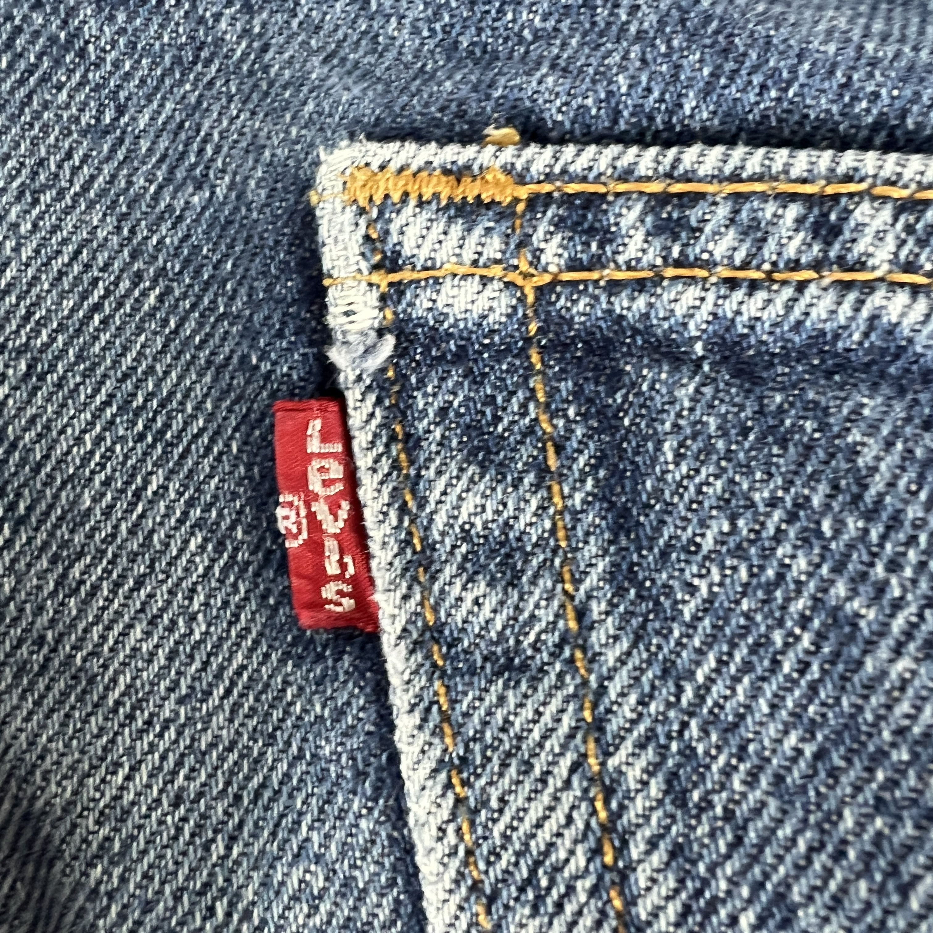 Levi's Levi's Jeans 505 Straight Blue Faded Cotton Denim Size US 37 - 15 Thumbnail
