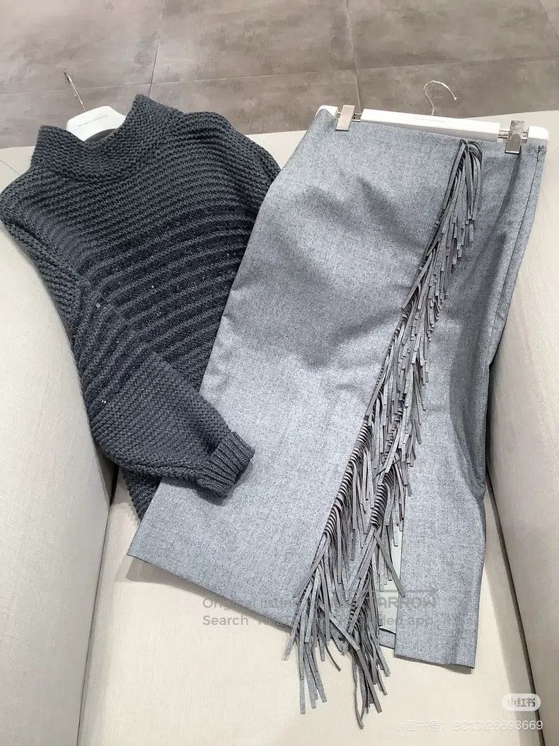 Brunello Cucinelli Brunello Cucinelli Fringed Wool Long Skirt Size 26" / US 2 / IT 38 - 3 Thumbnail