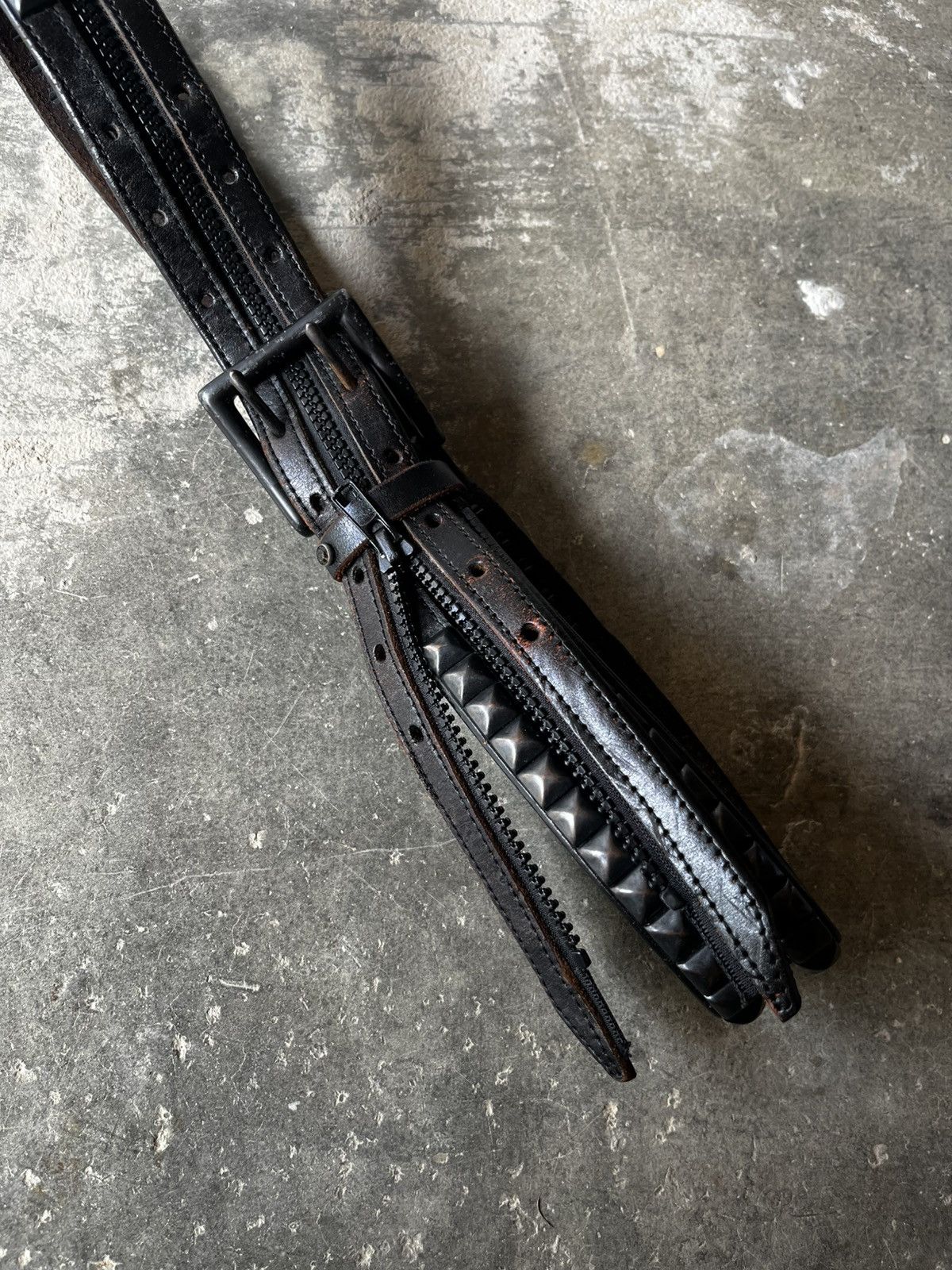 If Six Was Nine FUGA FULL ZIPPER STUDED BELT Size 32 - 6 Thumbnail