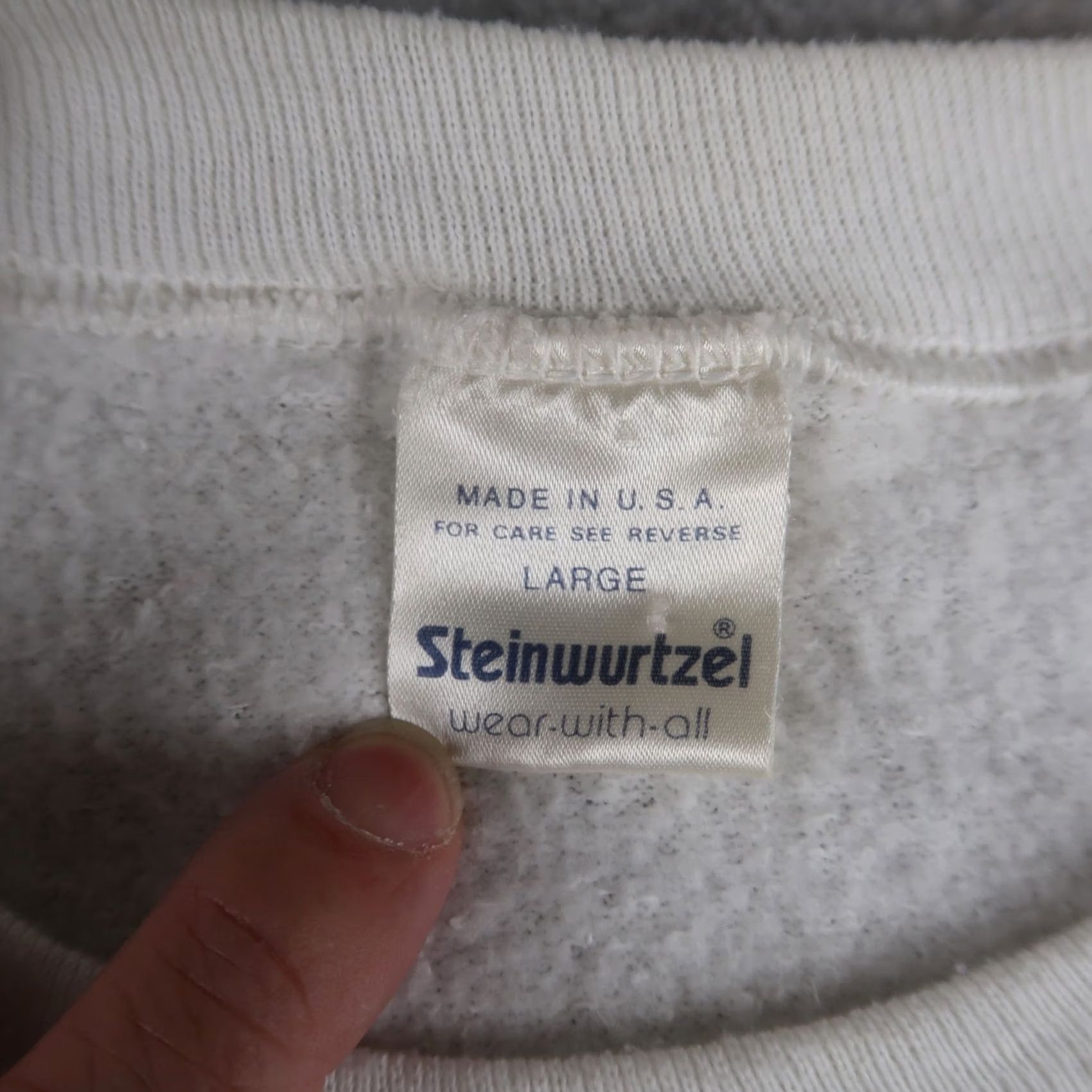 Vintage VINTAGE 90s The Simpsons Bartman Sweatshirt Mens L Large White Crewneck 1990 USA Size US L / EU 52-54 / 3 - 4 Thumbnail