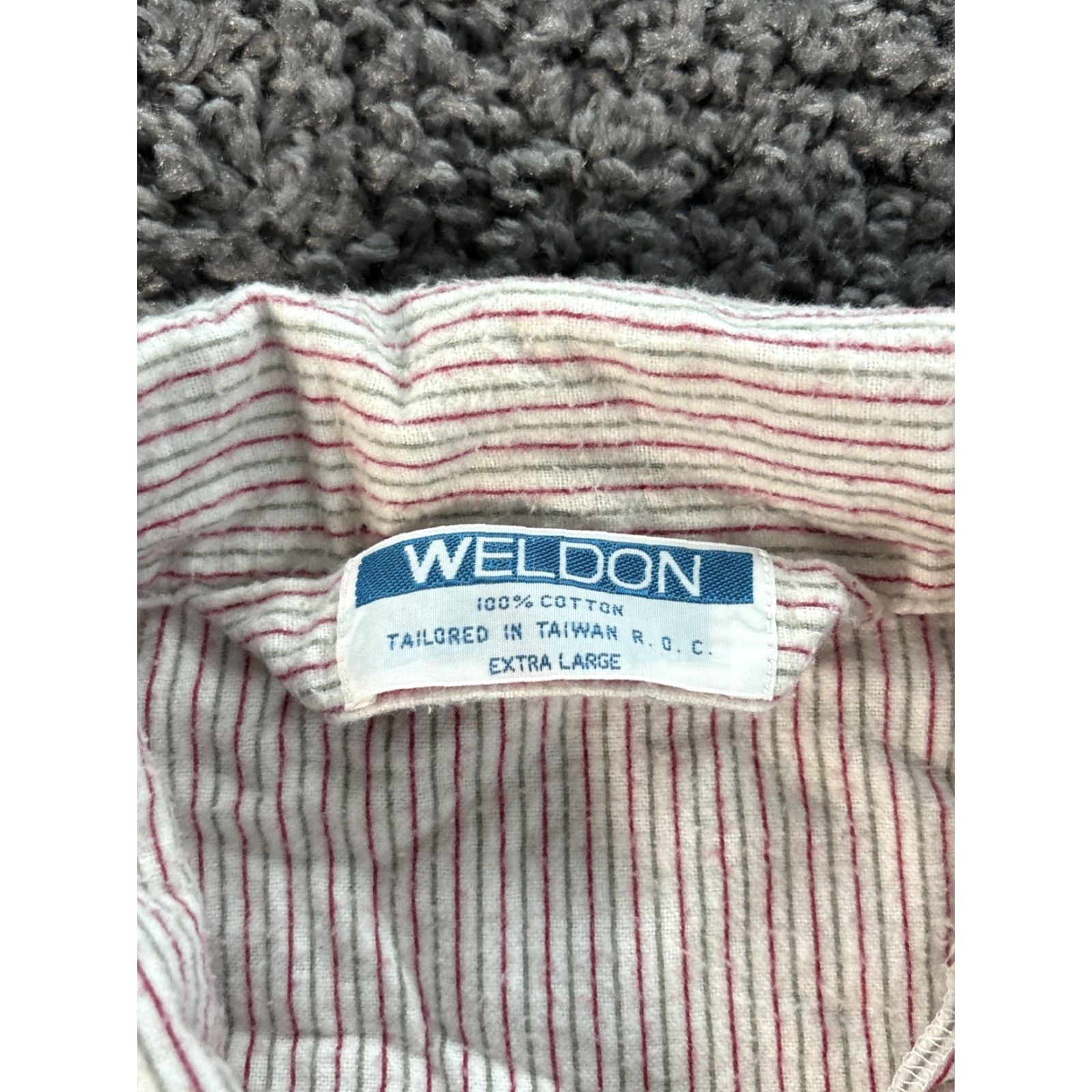 Vintage VINTAGE Weldon Shirt Mens XL Long Sleeve Button-Up Red Stripe USA 60s Button-Up Relaxed Fit Size US XL / EU 56 / 4 - 4 Thumbnail