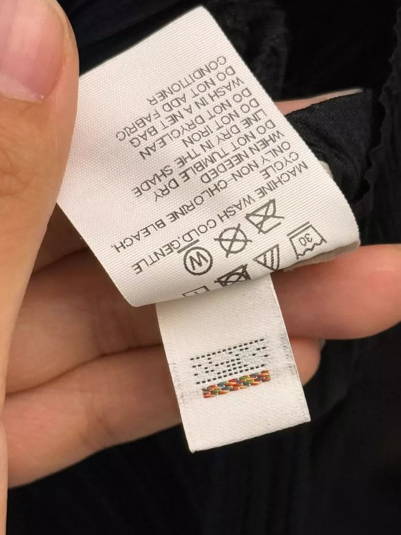 Issey Miyake Issey Miyake size:5 black dress Size XS / US 0-2 / IT 36-38 - 5 Thumbnail