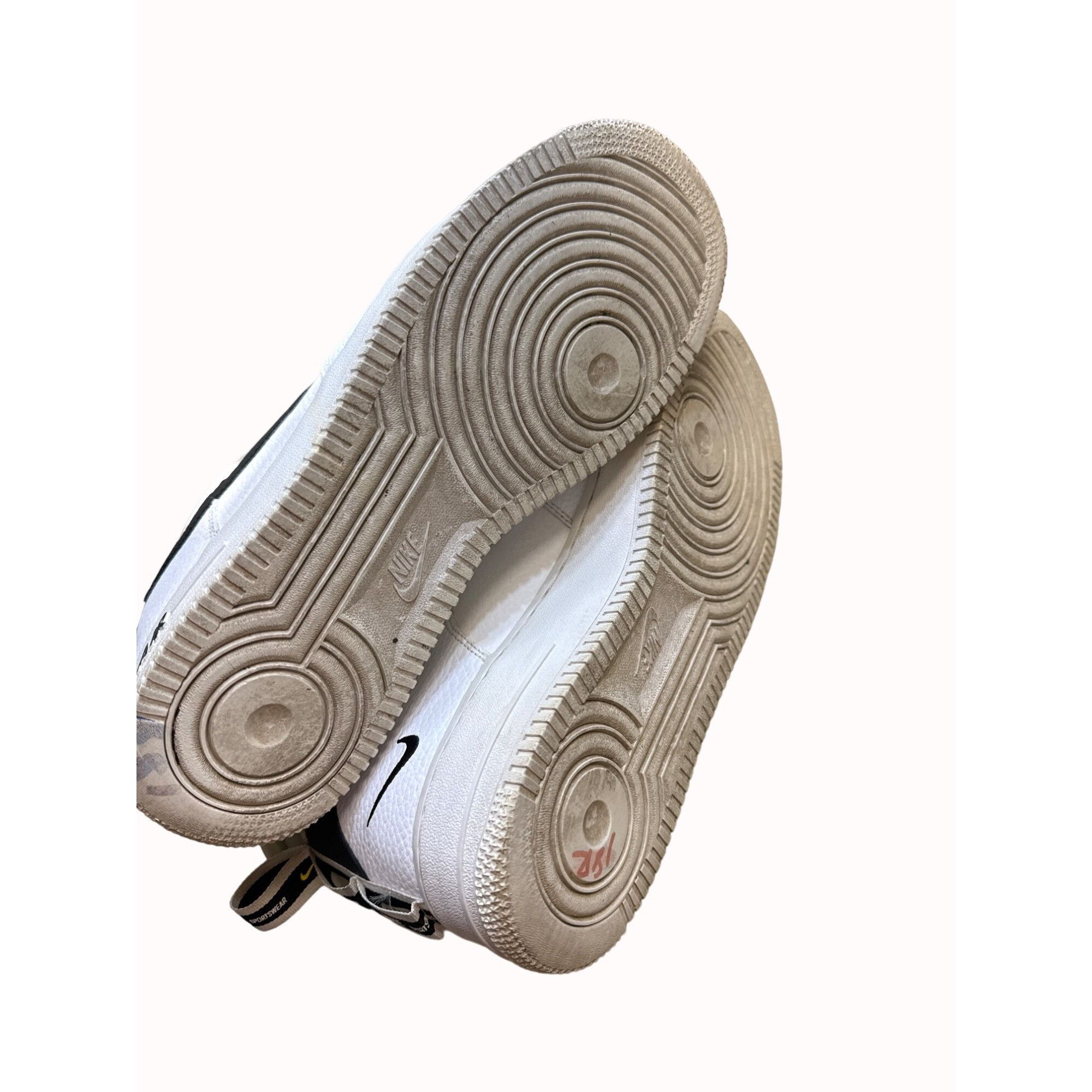 Nike Nike Air LV8 sportswear white mens leather sneakers shoes si Size US 12 / EU 45 - 11 Thumbnail