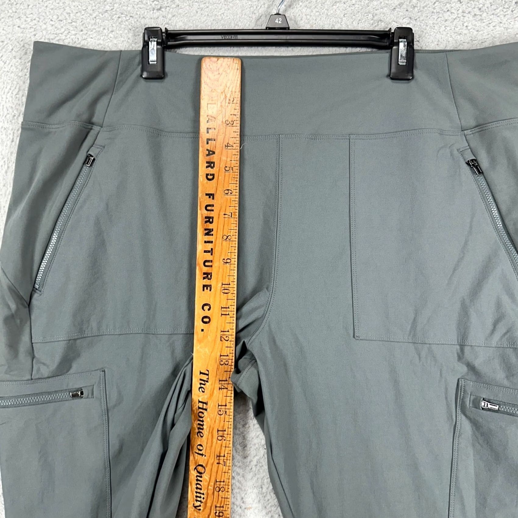 Athleta Athleta Womens Hybrid Cargo Legging Pants 26 Gray Pocket Stretch Nylon Blend NEW Size 26" / US 2 / IT 38 - 6 Thumbnail