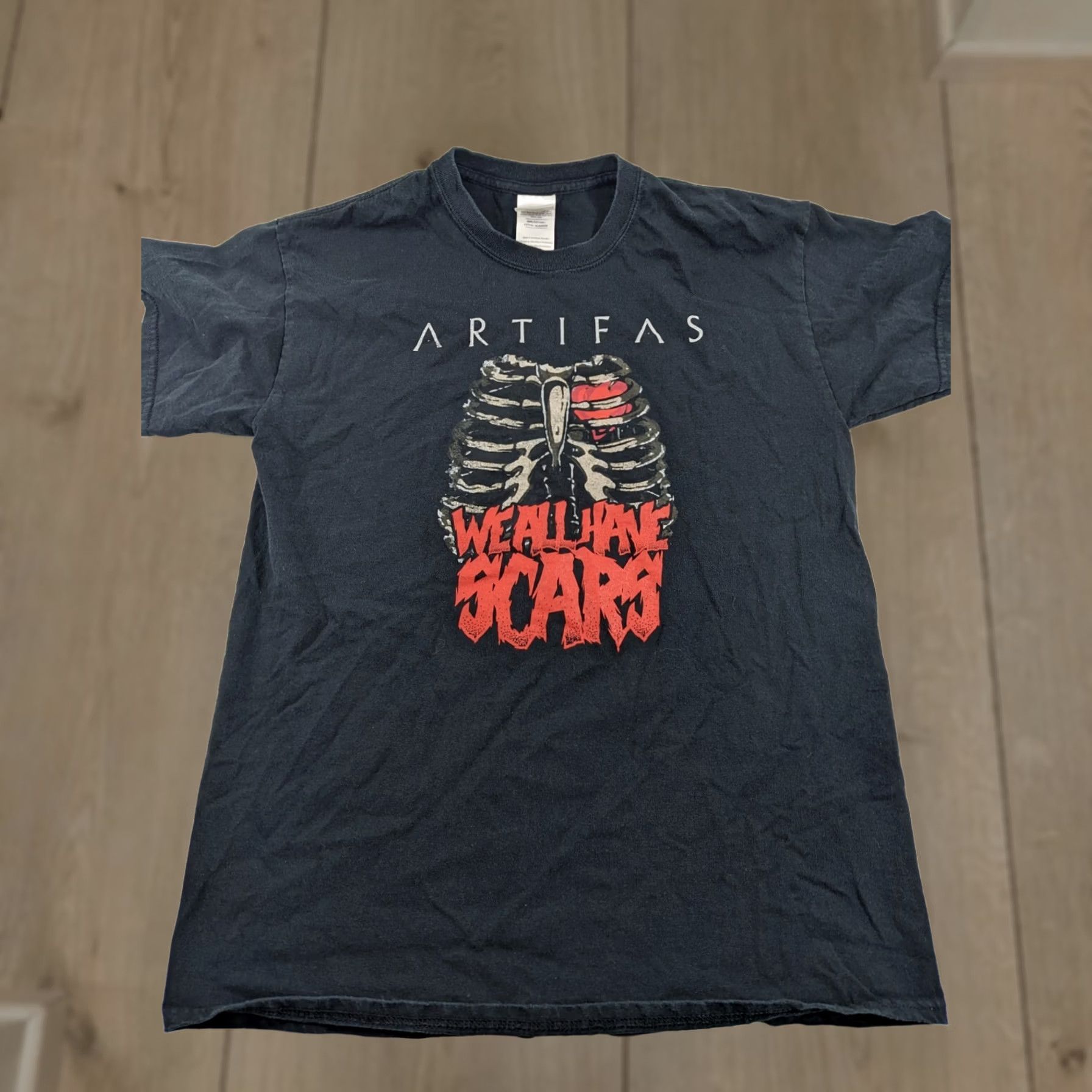 Gildan Gildan Black Artifas We All Have Scars Band T-shirt M Mens Short Sleeve Crew Neck Cotton Regular Graphic Print Band Tshirt Size US M / EU 48-50 / 2 - 1 Thumbnail