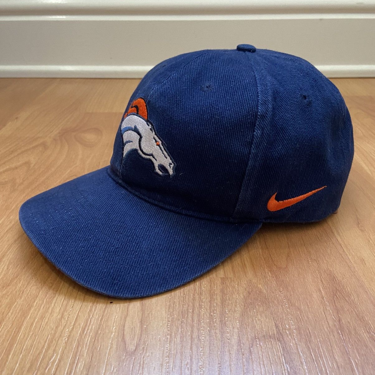NFL × Nike × Vintage Vintage Nike Men’s NFL Denver Broncos Logo Snap Back Hat Size ONE SIZE - 2 Thumbnail