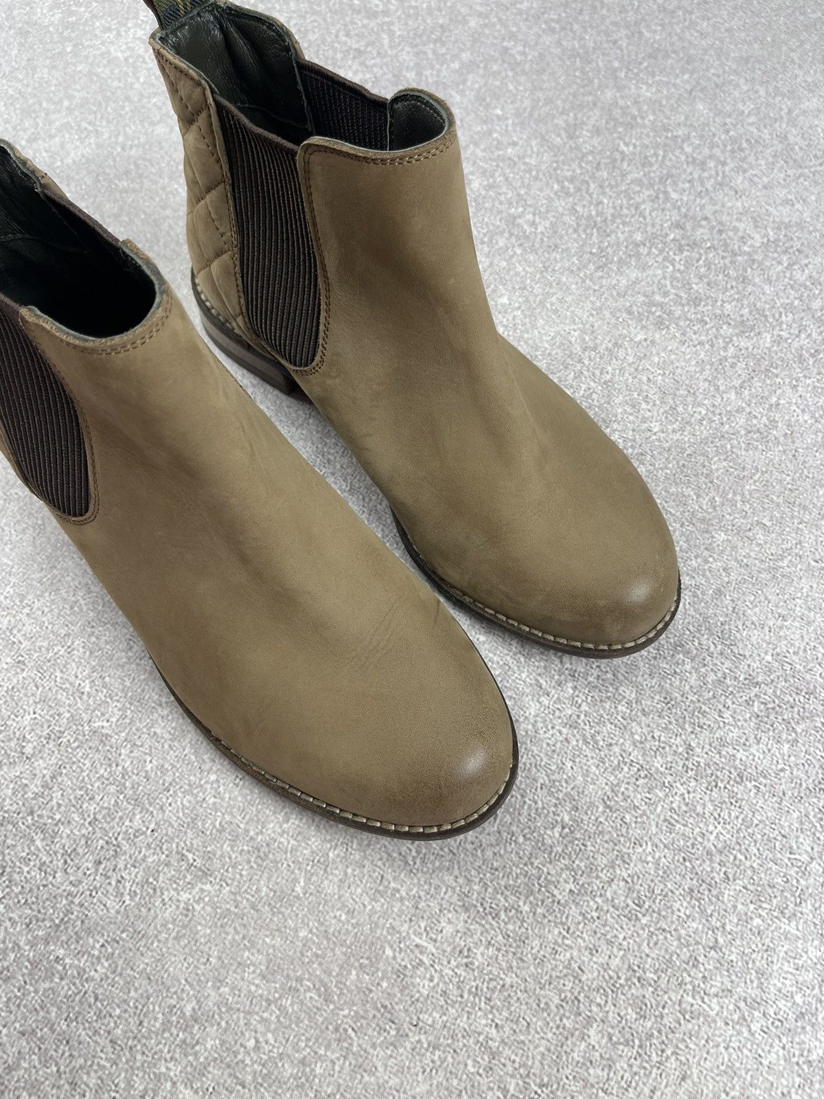 Barbour Barbour Abigail Quilt Chelsea Mid Ankle Leather Boots Size US 6.5 / IT 36.5 - 6 Thumbnail