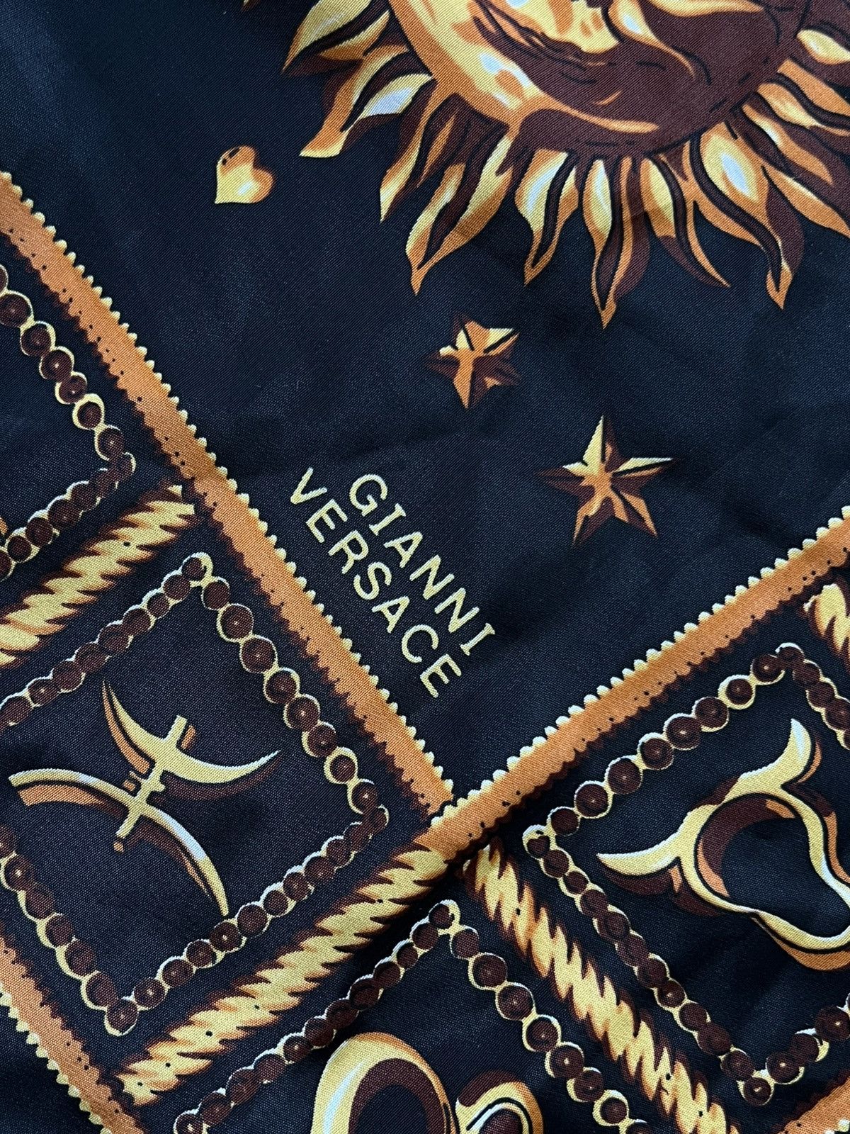 Versace × Vintage Gianni Versace Silk Scarf Size ONE SIZE - 3 Thumbnail