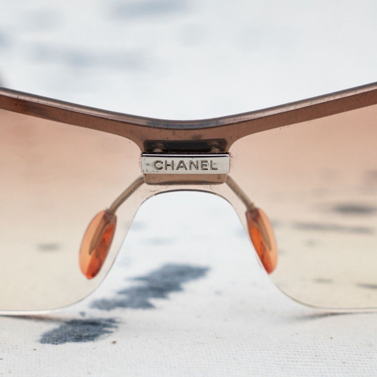 Chanel × Vintage Vintage chanel logo gradient rimless shield y2k sunglasses Size ONE SIZE - 9 Thumbnail