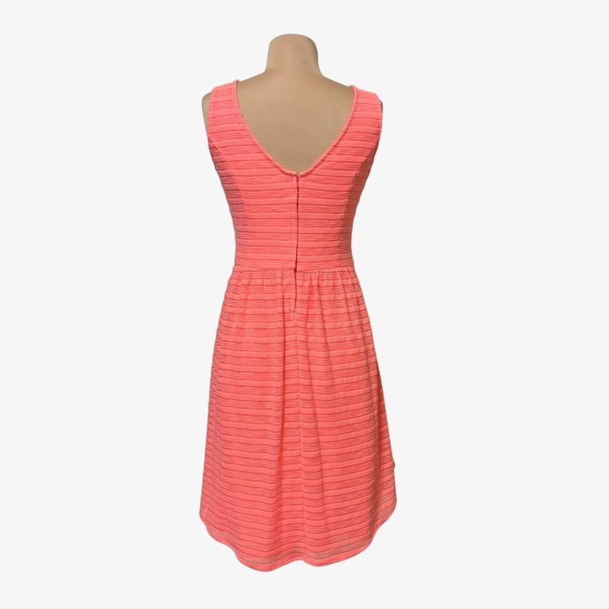 Lilly Pulitzer Lilly Pulitzer Coral Fit & Flare Mini Dress S Textured Strip Size S / US 4 / IT 40 - 4 Thumbnail