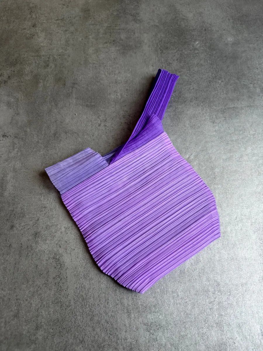 Issey Miyake × Vintage SS2024 Issey Miyake Pleats Please Polyester Purple Tote Bags Size ONE SIZE - 3 Thumbnail