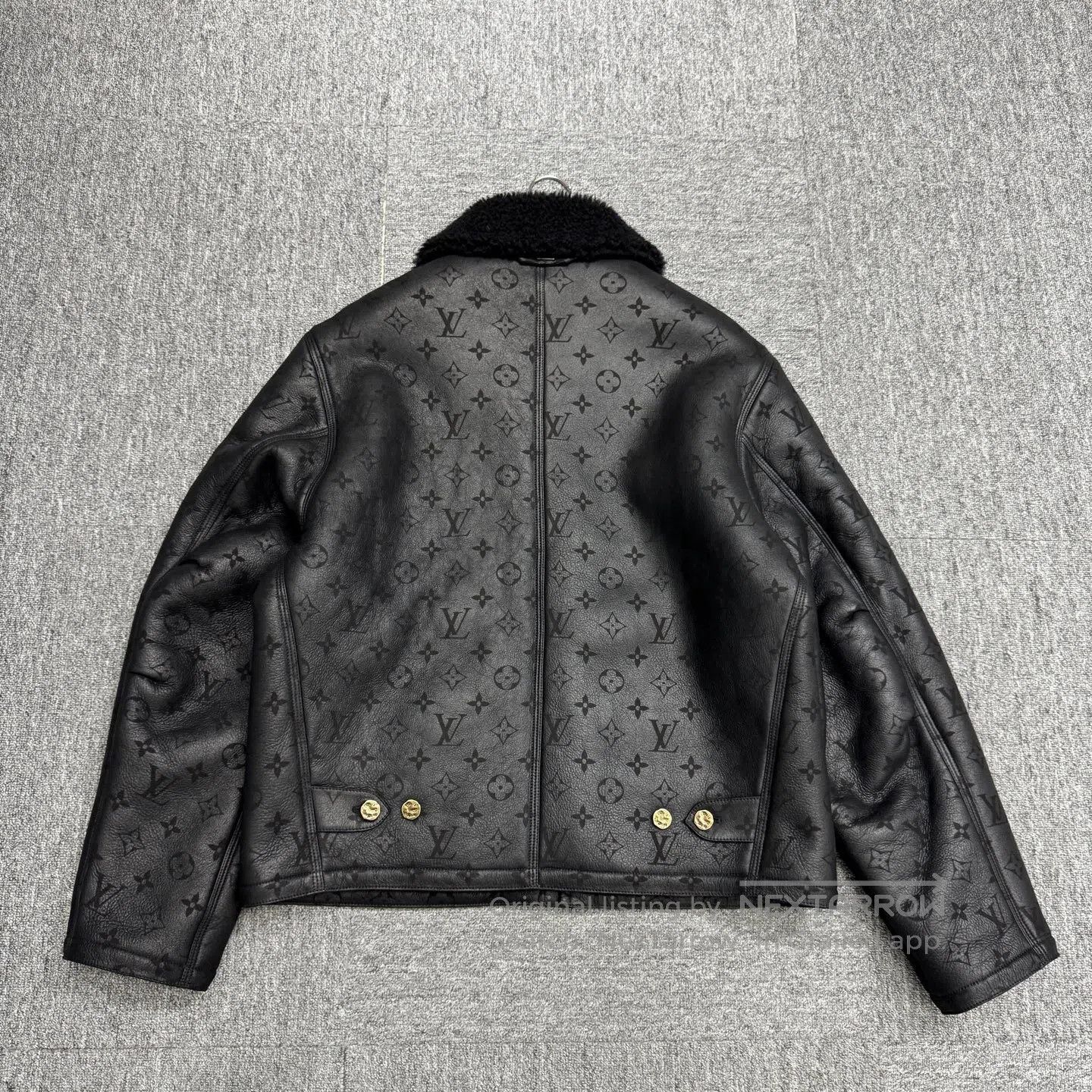 Louis Vuitton Louis Vuitton Dark patterned, aged leather fur jacket in a Size US L / EU 52-54 / 3 - 2 Thumbnail