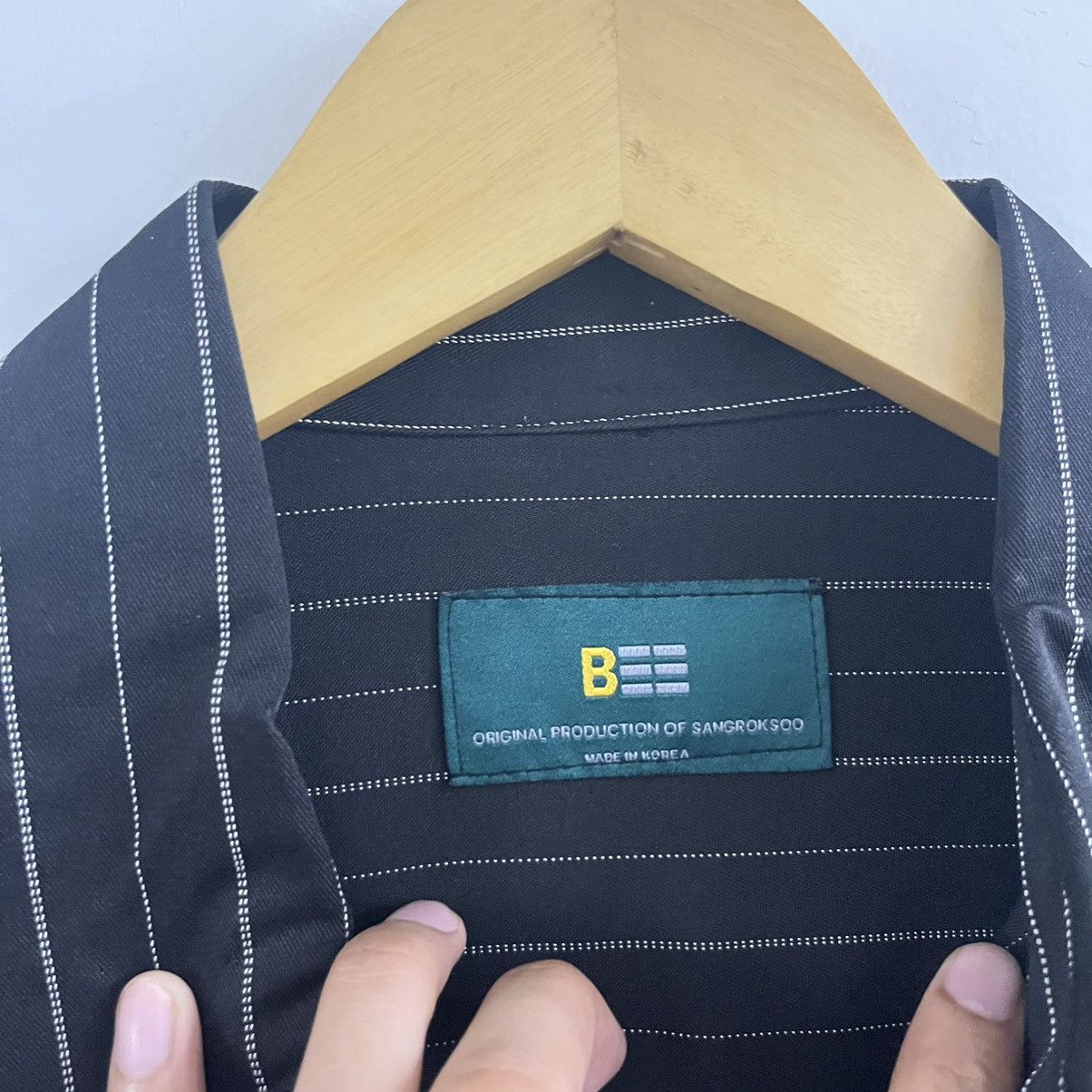 Japanese Brand Bee - Striped LS Button Up Size US L / EU 52-54 / 3 - 5 Thumbnail