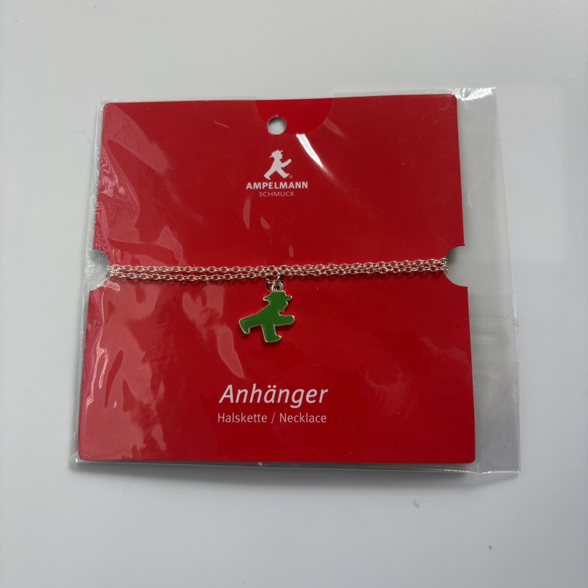 Other NWT Berlin Anhänger Little Green Man Crossing Sign Necklace Size ONE SIZE - 1 Thumbnail