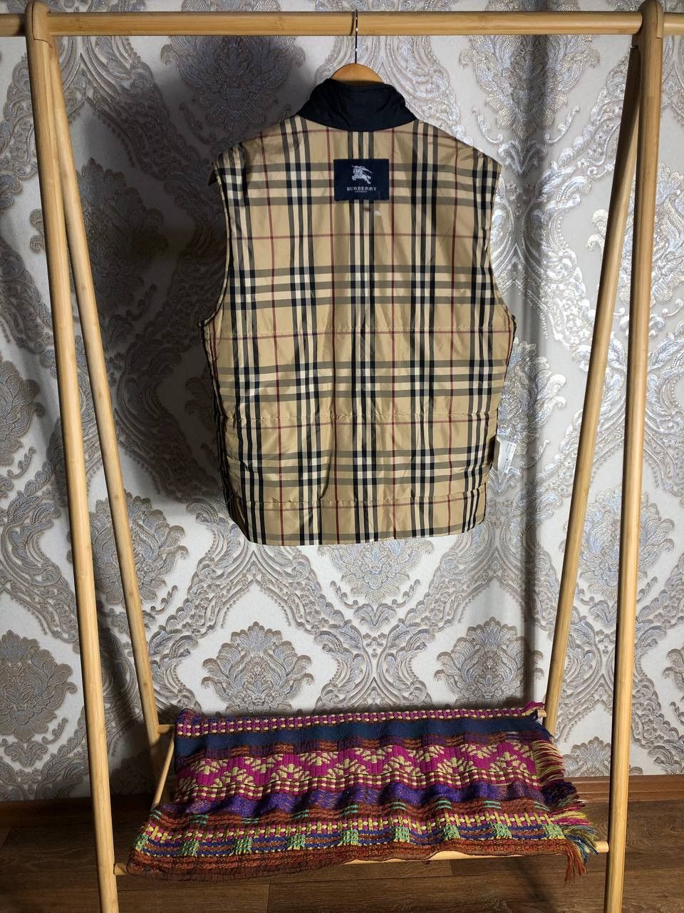 Burberry VINTAGE BURBERRY LONDON ENGLAND NYLON DESIGNER VESTS Y2K 90s Size US M / EU 48-50 / 2 - 13 Thumbnail