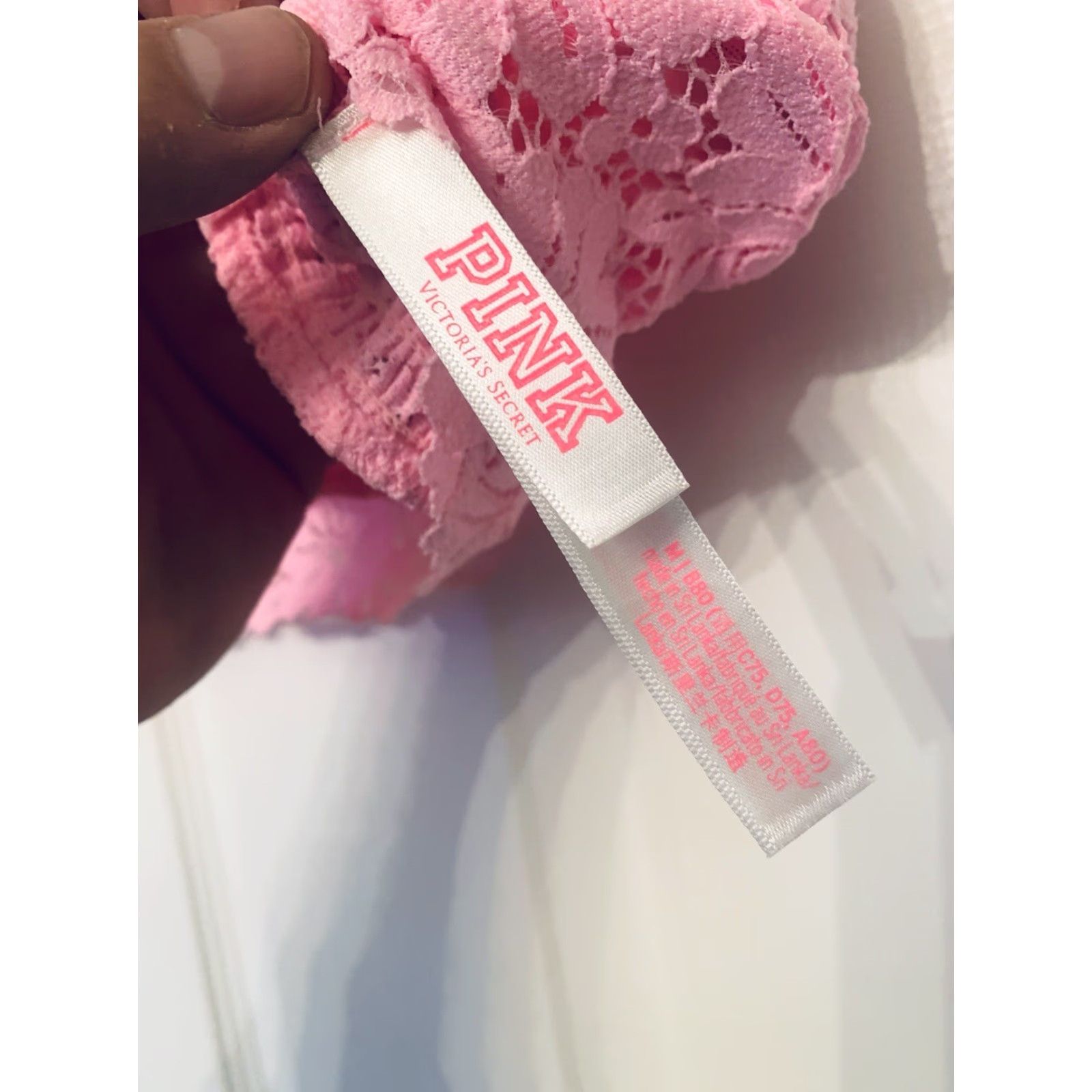 Victoria's Secret VINTAGE Victoria's Secret PINK Bralette Womens Medium Pink Lace Floral Trim Padded Bralette Women M Pink Lace Floral Padded Bag Not Applicable Size ONE SIZE - 4 Thumbnail