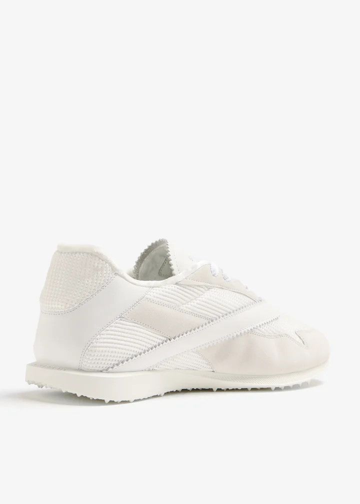 Givenchy o1lv12m1025 Show Low Top Runners in White Size US 12 / EU 45 - 2 Thumbnail