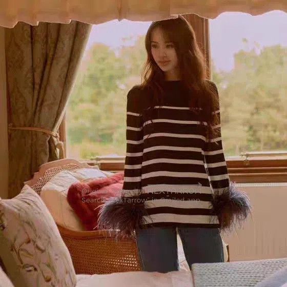 Valentino Valentino A striped ostrich feather top with a straight ne Size M / US 6-8 / IT 42-44 - 7 Thumbnail