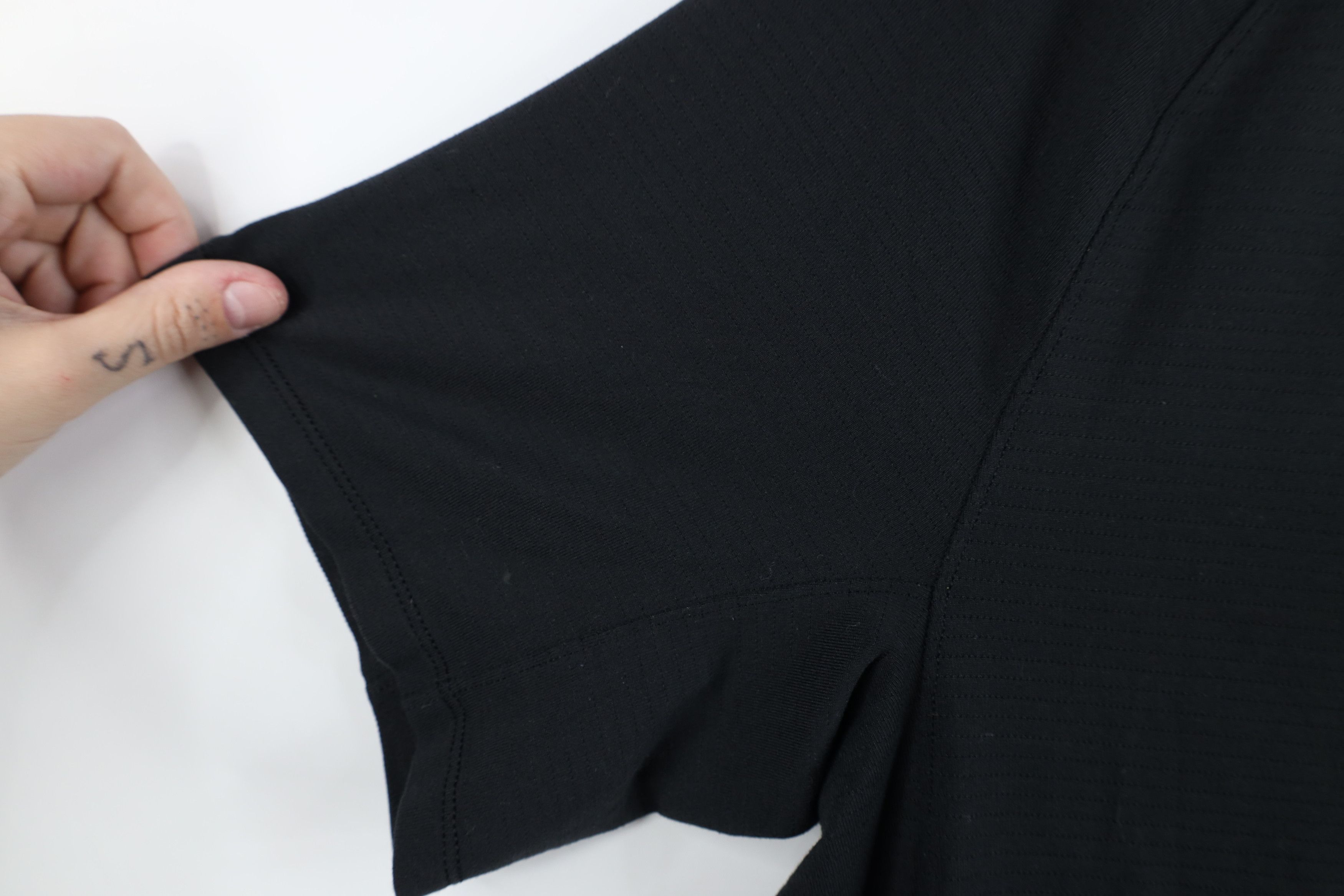 Lululemon × Vintage Lululemon Vent Tech Short Sleeve Gym Training T-Shirt Black Size US M / EU 48-50 / 2 - 7 Thumbnail