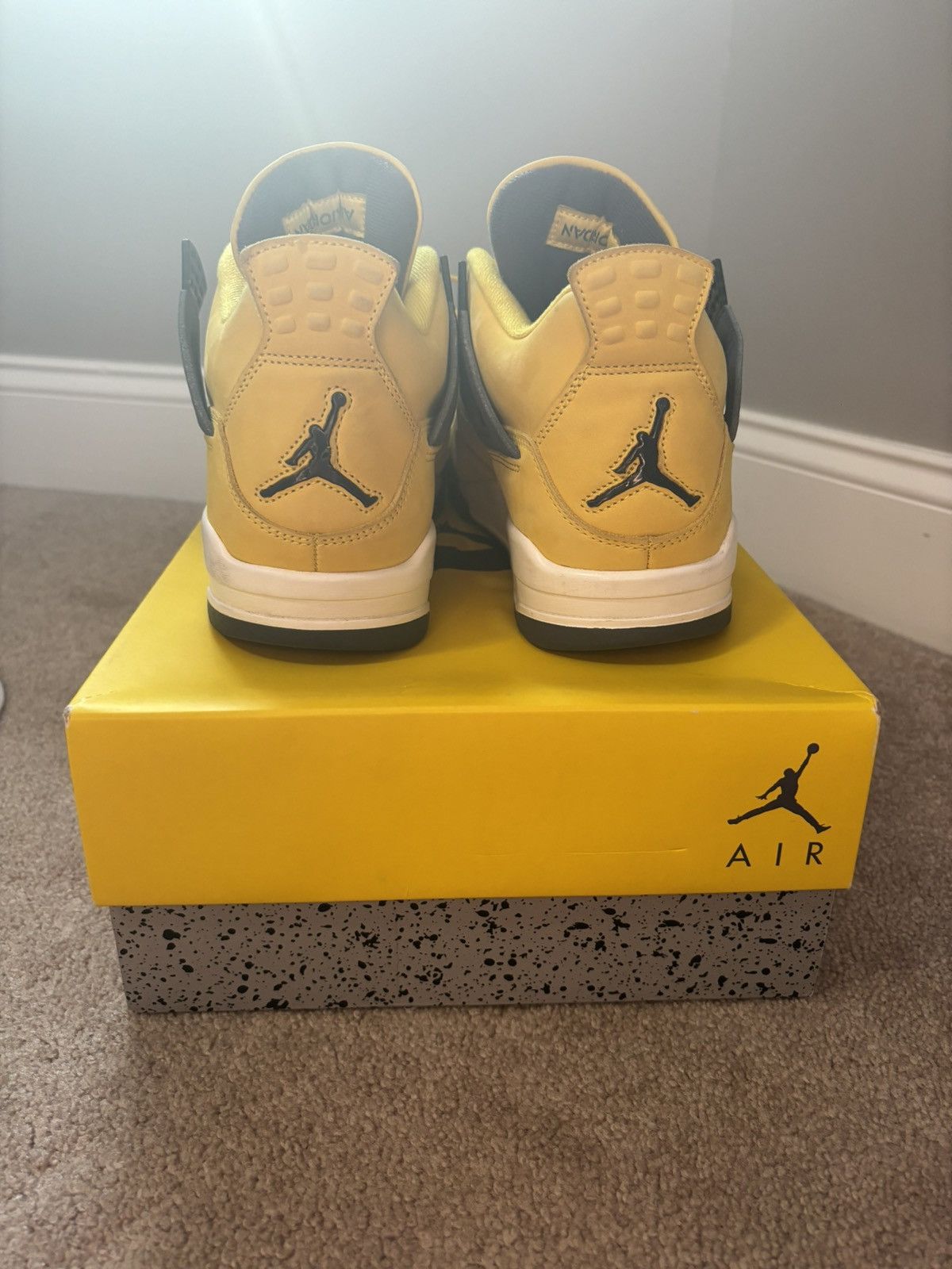 Jordan Brand Jordan 4 Retro Lightning (2021) Size US 11 / EU 44 - 4 Thumbnail