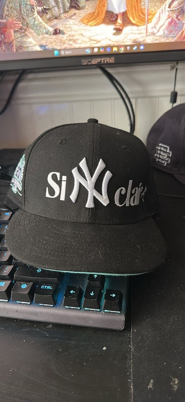 Sinclair Global Sinclair 1 of 1 SAMPLE fitted. Size ONE SIZE - 1 Thumbnail