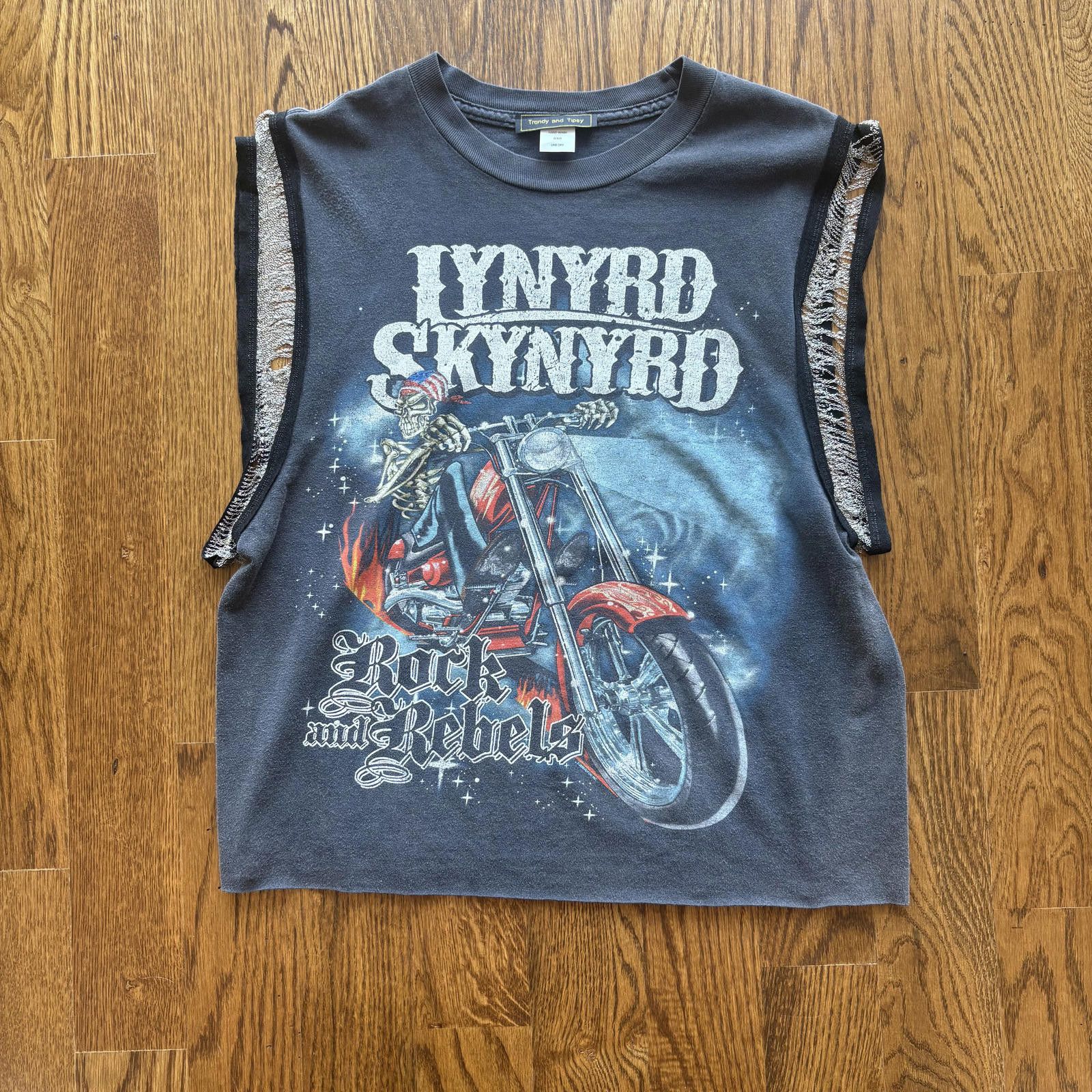 Other Lynyrd Skynyrd Custom Fringe Sleeve Tour Shirt Size M / US 6-8 / IT 42-44 - 1 Thumbnail