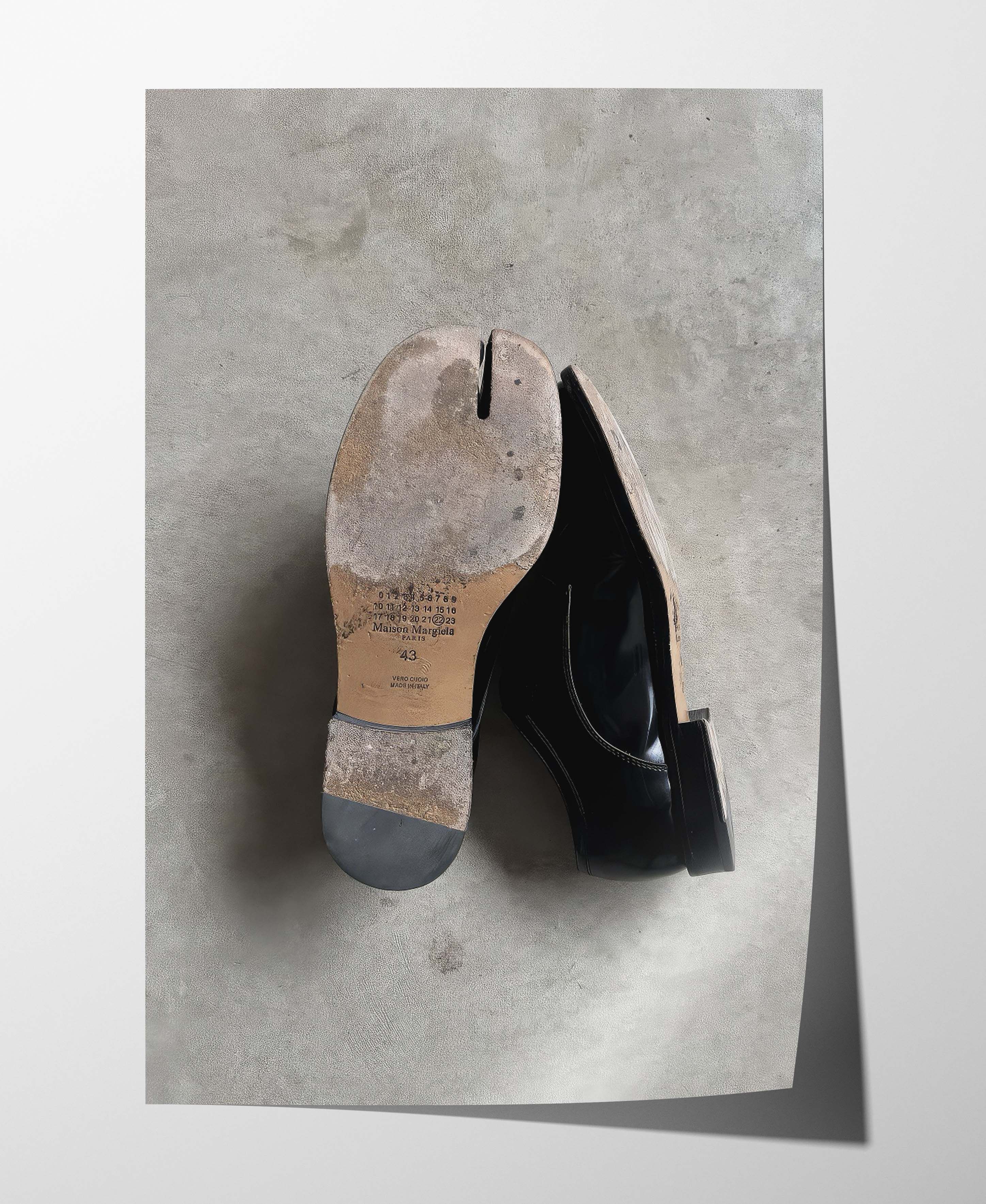 Maison Margiela Maison Margiela Tabi Shoes Poster Gift Vintage Book Size ONE SIZE - 1 Thumbnail