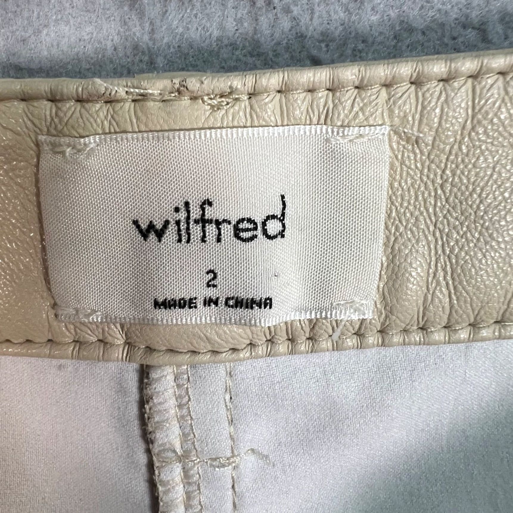 Vintage Wilfred Womens Pants 2 High-Rise Beige Faux Leather Straight Leg City Casual Pockets 27 In Inseam Womens Size 26" / US 2 / IT 38 - 3 Thumbnail