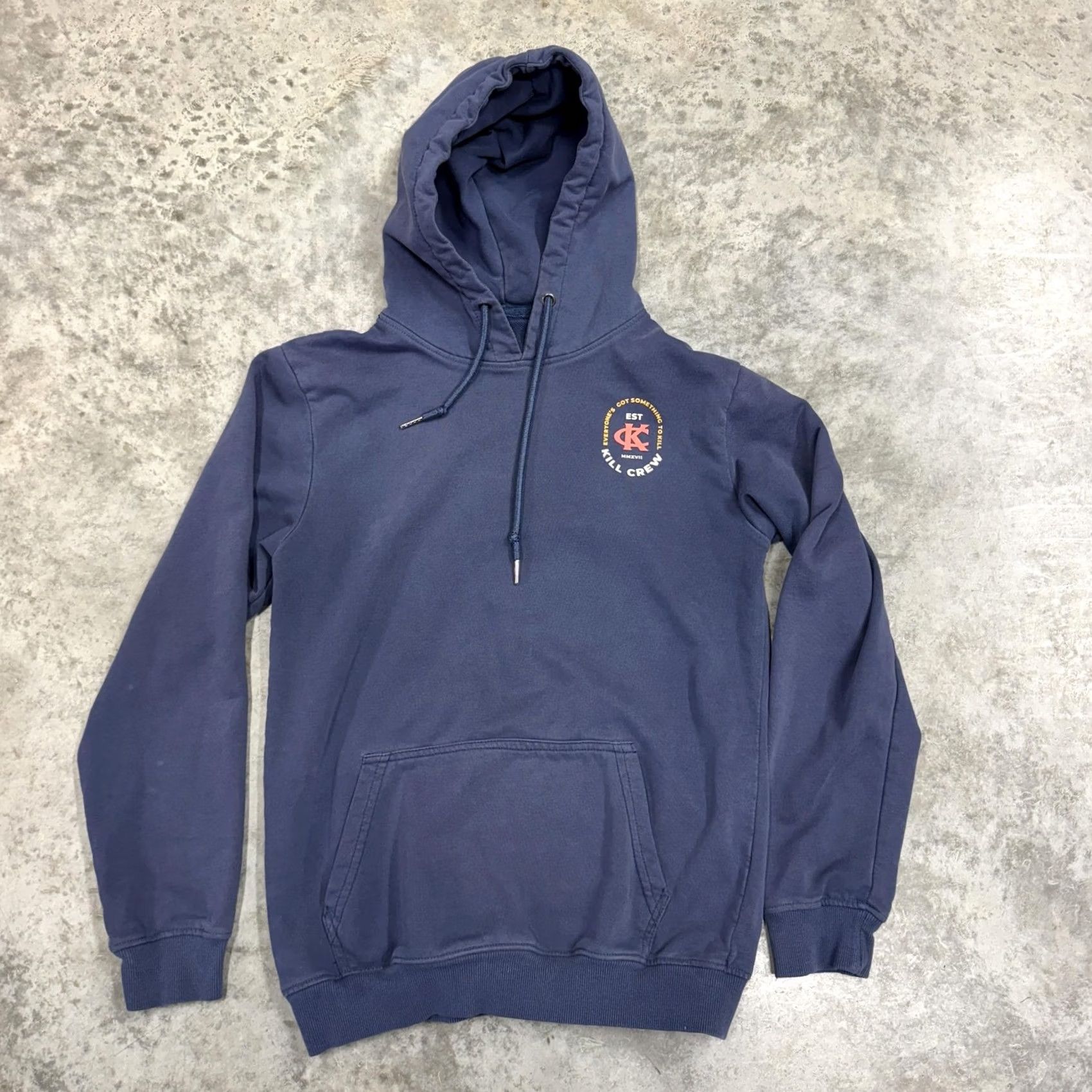 Vintage Kill Crew Hoodie Mens Medium Blue Graphic Print Pullover Sweatshirt Back Graphic Front Logo Pockets Gym & Training Sports Jersey Size US M / EU 48-50 / 2 - 3 Thumbnail