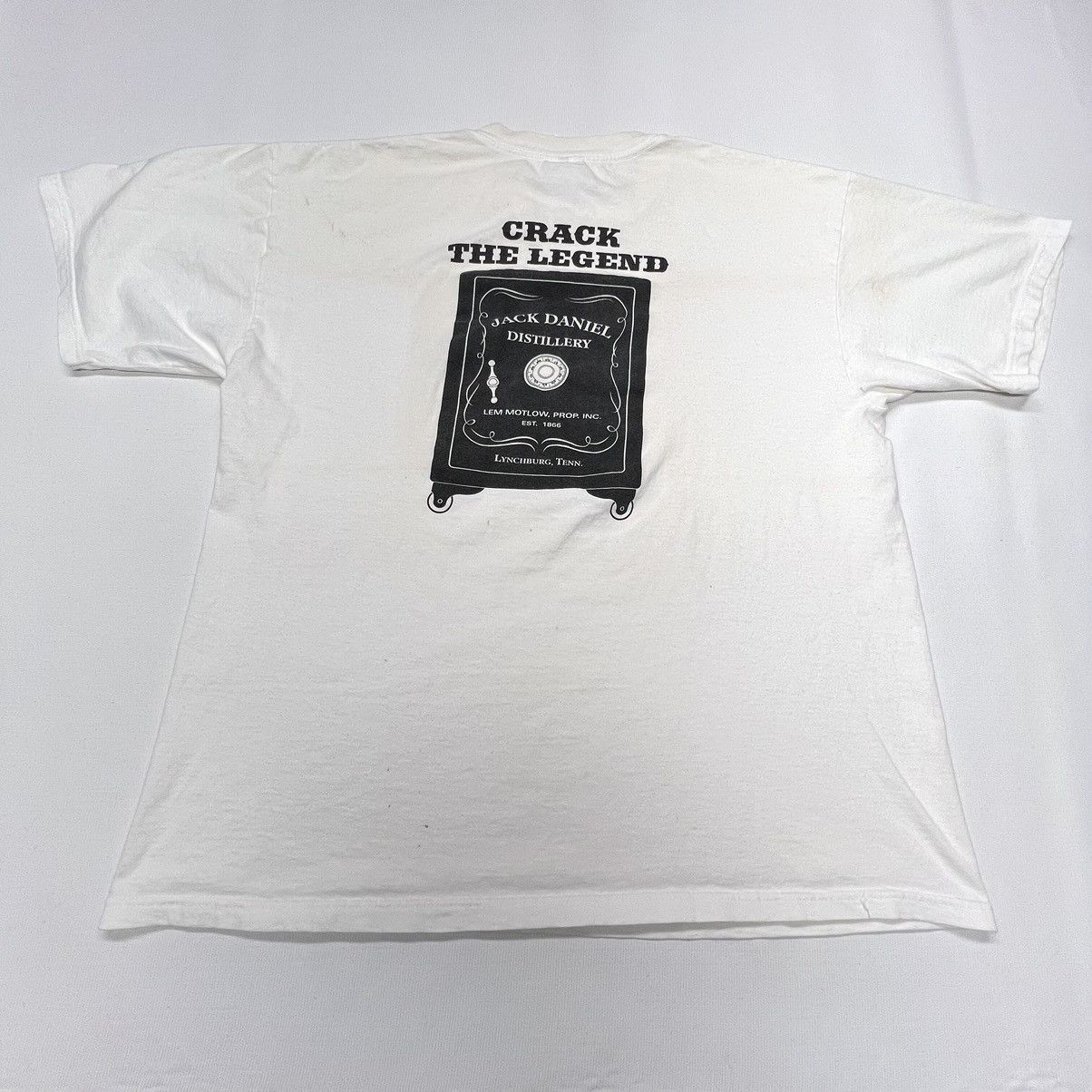 Vintage Jack Daniels Tee Shirt White Crack The Legend Safe Whiskey Size US XL / EU 56 / 4 - 1 Thumbnail