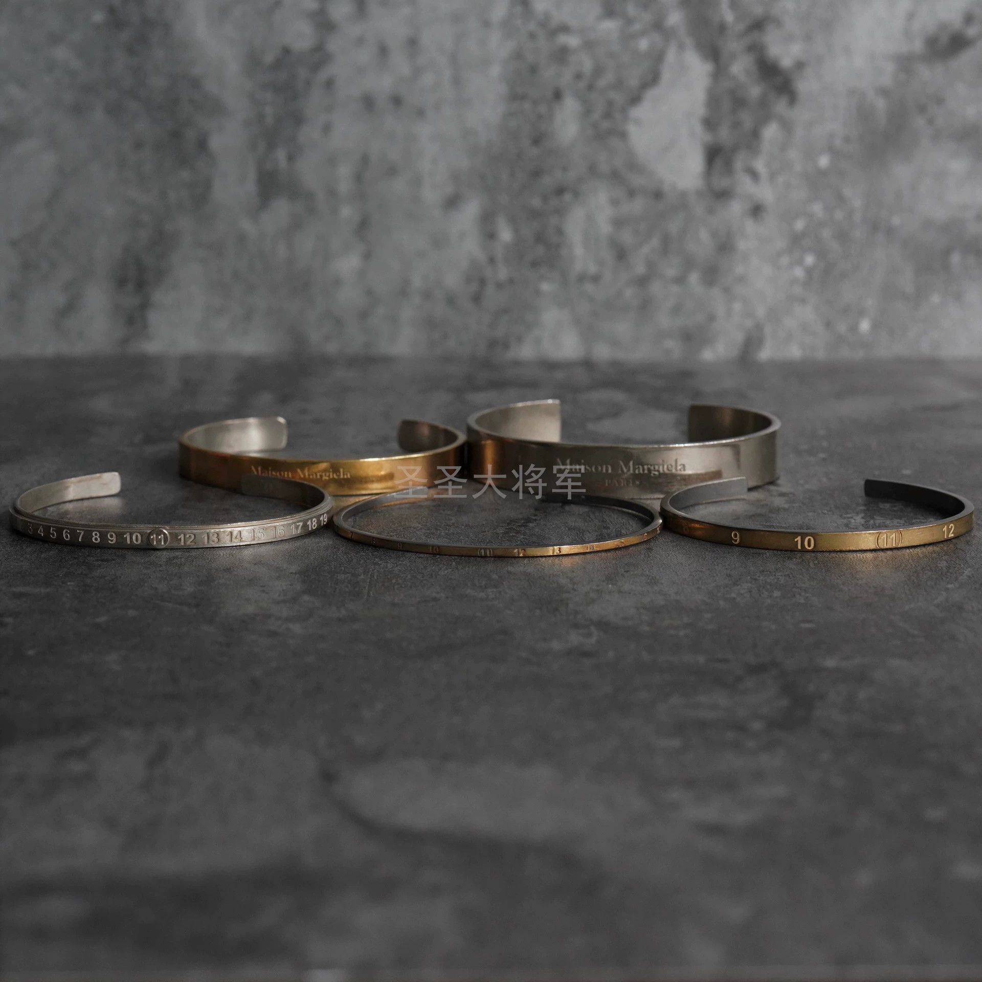 Maison Margiela Maison Margiela Numeric Logo Distressed Silver Bracelet Size ONE SIZE - 2 Thumbnail