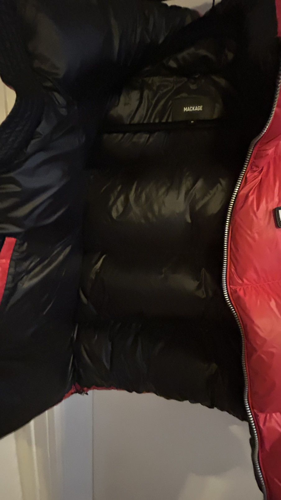Mackage Mackage Men’s KANE Lustrous Light Down Vest Size US M / EU 48-50 / 2 - 5 Thumbnail