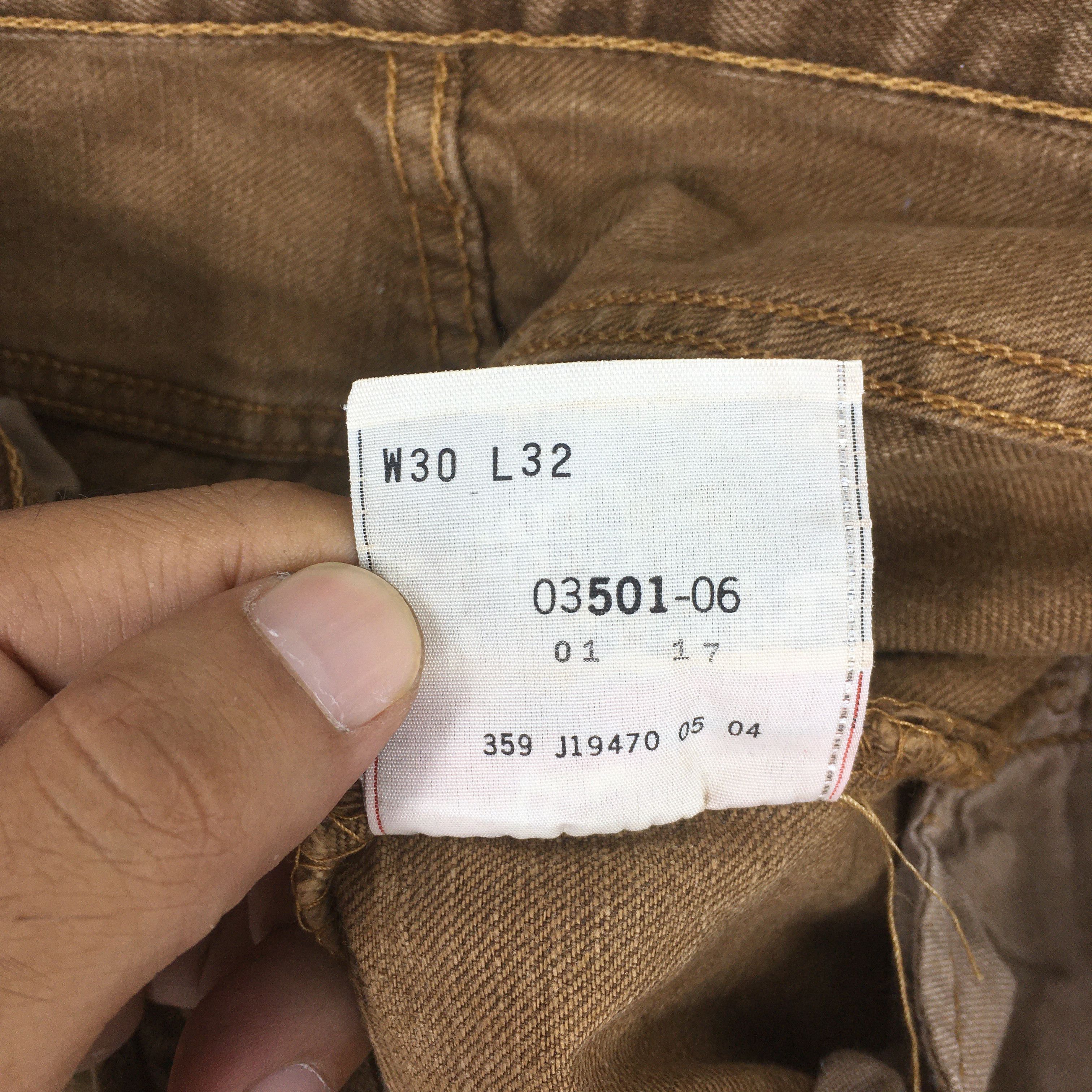 Levi's Size 28x30.5 Vintage 90s Levi's 501 Straight Leg Jeans S1892 Size US 28 / EU 44 - 13 Thumbnail