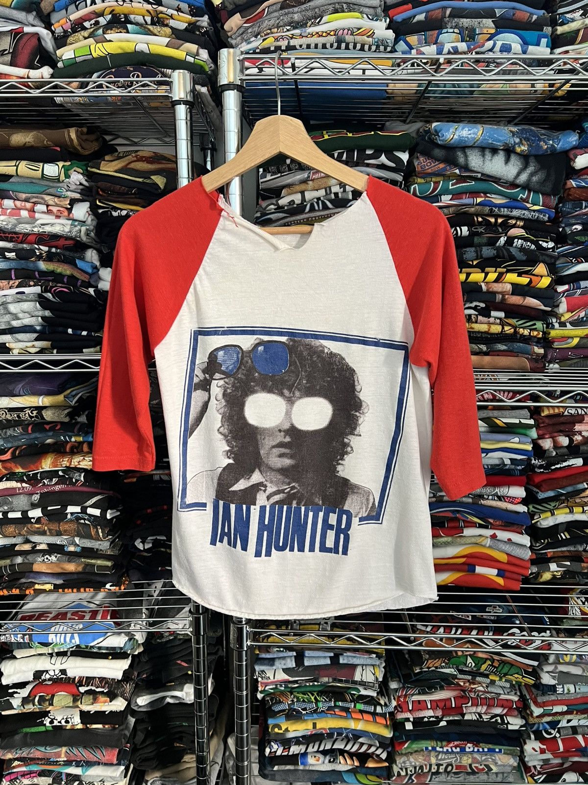 Band Tees 1979 Ian Hunter You’re Never Alone With Schizophrenic 70s Size US S / EU 44-46 / 1 - 1 Thumbnail