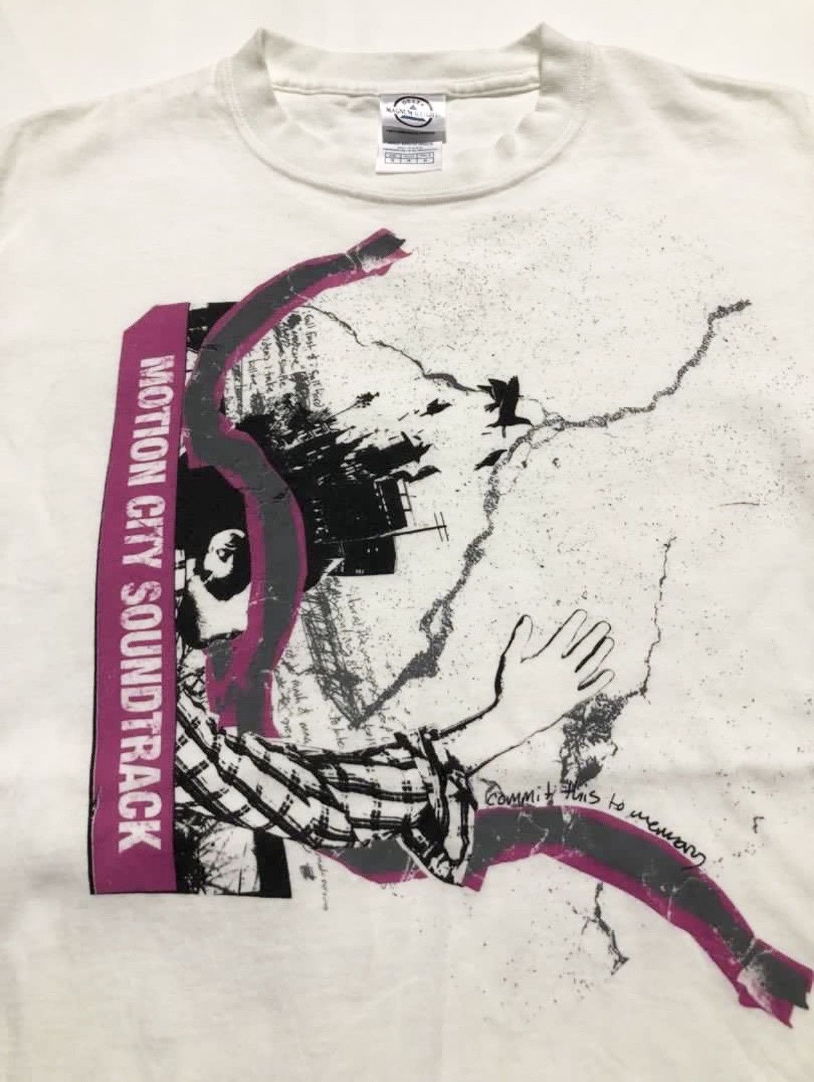 Band Tees × Vintage Vintage Motion City Soundtrack Band t shirt RARE‼️ Size US S / EU 44-46 / 1 - 3 Thumbnail