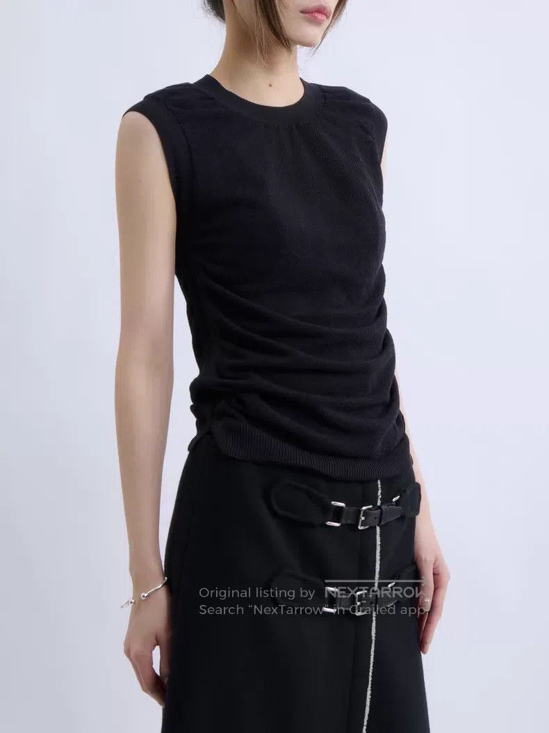 Helmut Lang Helmut Lang Black 3D Pleated Sleeveless Top Size S / US 4 / IT 40 - 5 Thumbnail