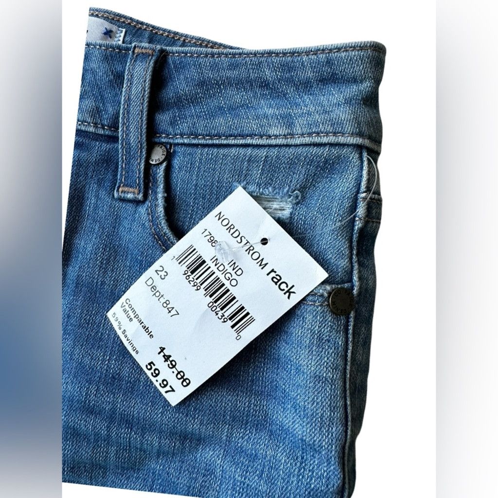 Paige Paige JAX KNEE SHORT Distressed Blue Fade Women’s Size 23. Size 25" / US 0 / IT 36 - 4 Thumbnail