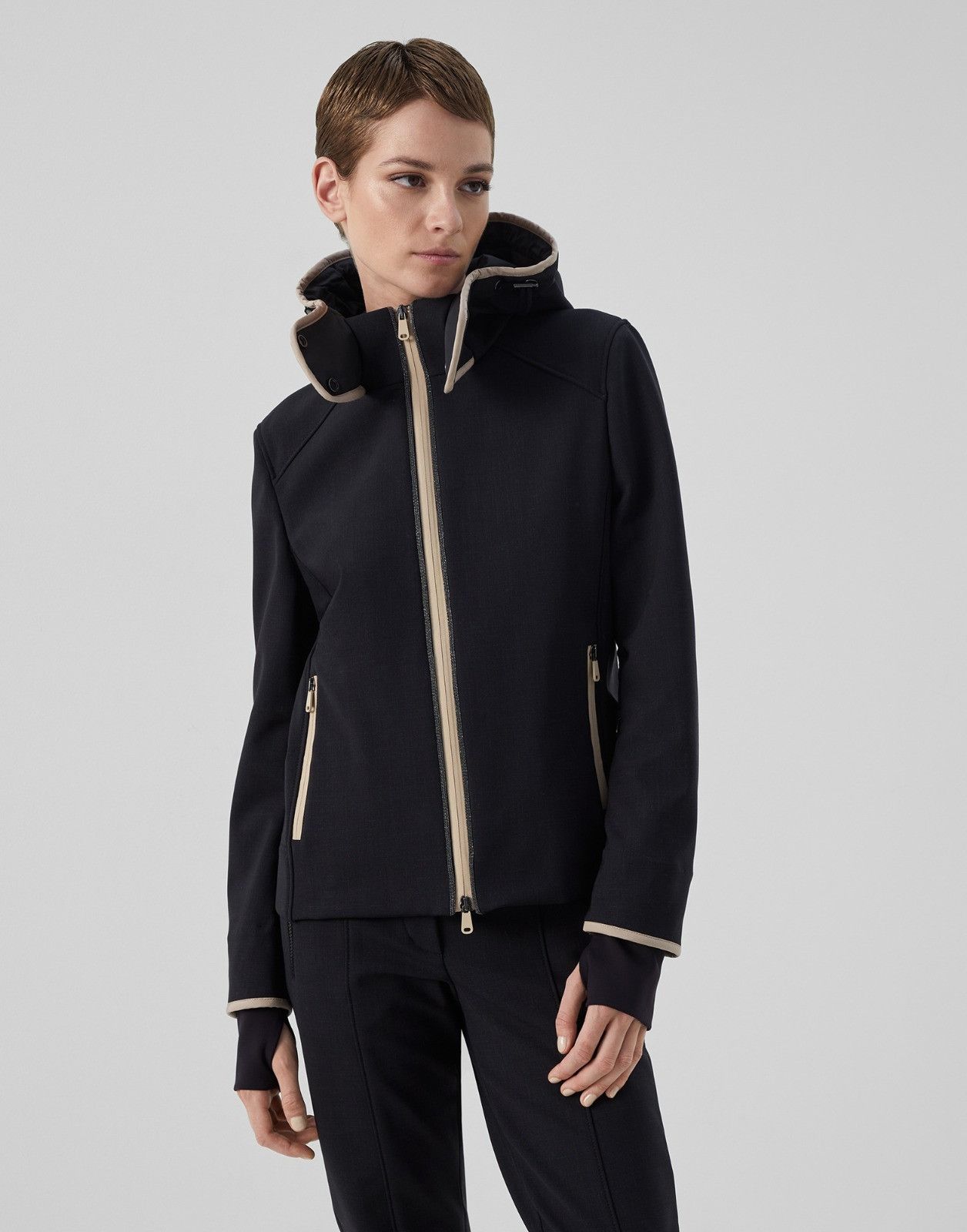Brunello Cucinelli o1la1rc1a0225 Waterproof Jacket in Black Size XL / US 12-14 / IT 48-50 - 1 Thumbnail