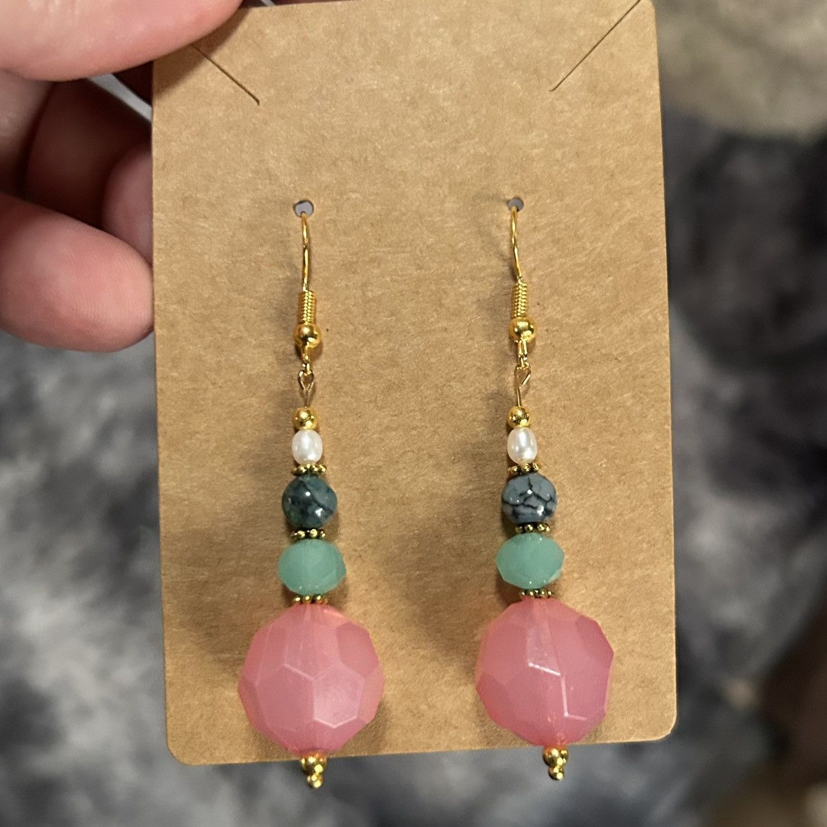 Handmade Handcrafted elegant vintage pink lucite bead earrings Size ONE SIZE - 2 Thumbnail