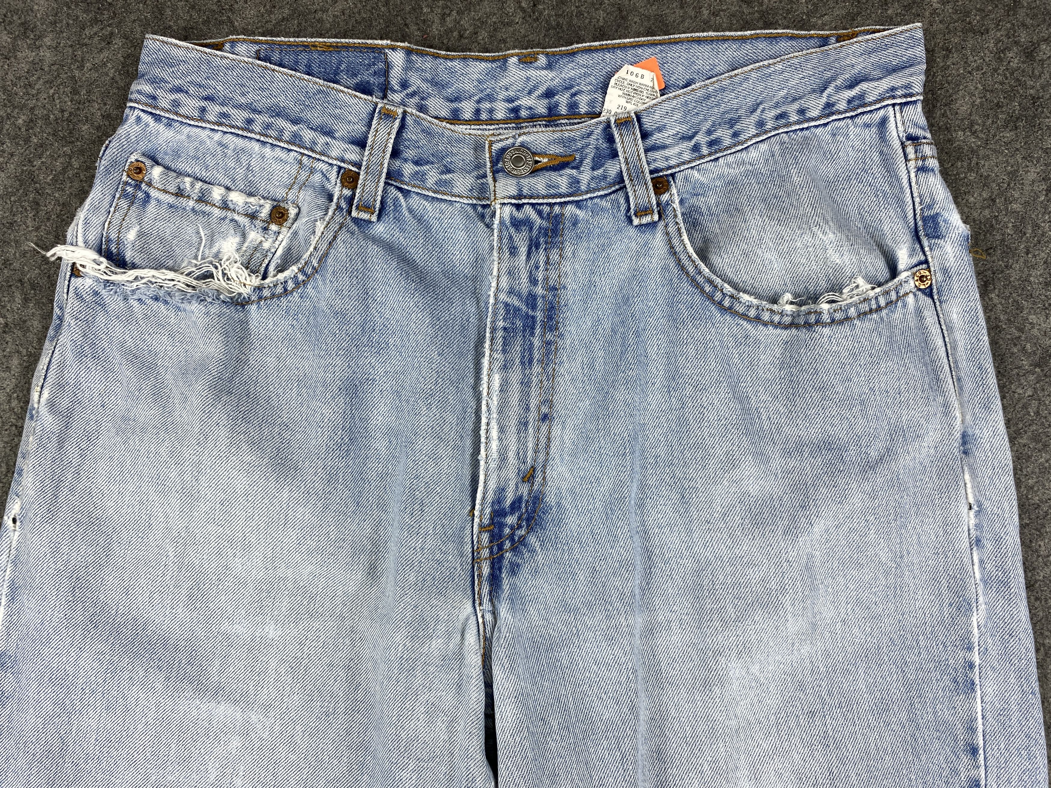 Levi's Mid Blue Vintage Levi's 550 Jeans 33x31 Denim -SJ015 Size US 33 - 3 Thumbnail