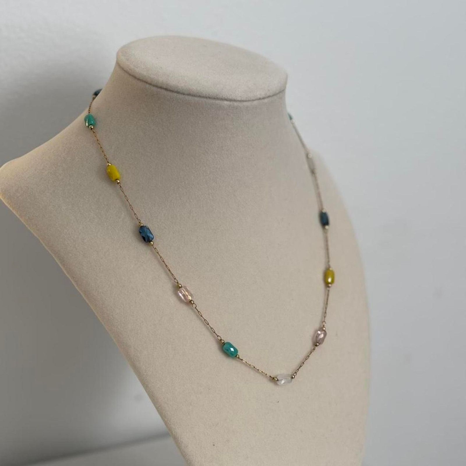 Other Gold Tone Beaded Necklace Blue Yellow Beads Size ONE SIZE - 1 Thumbnail
