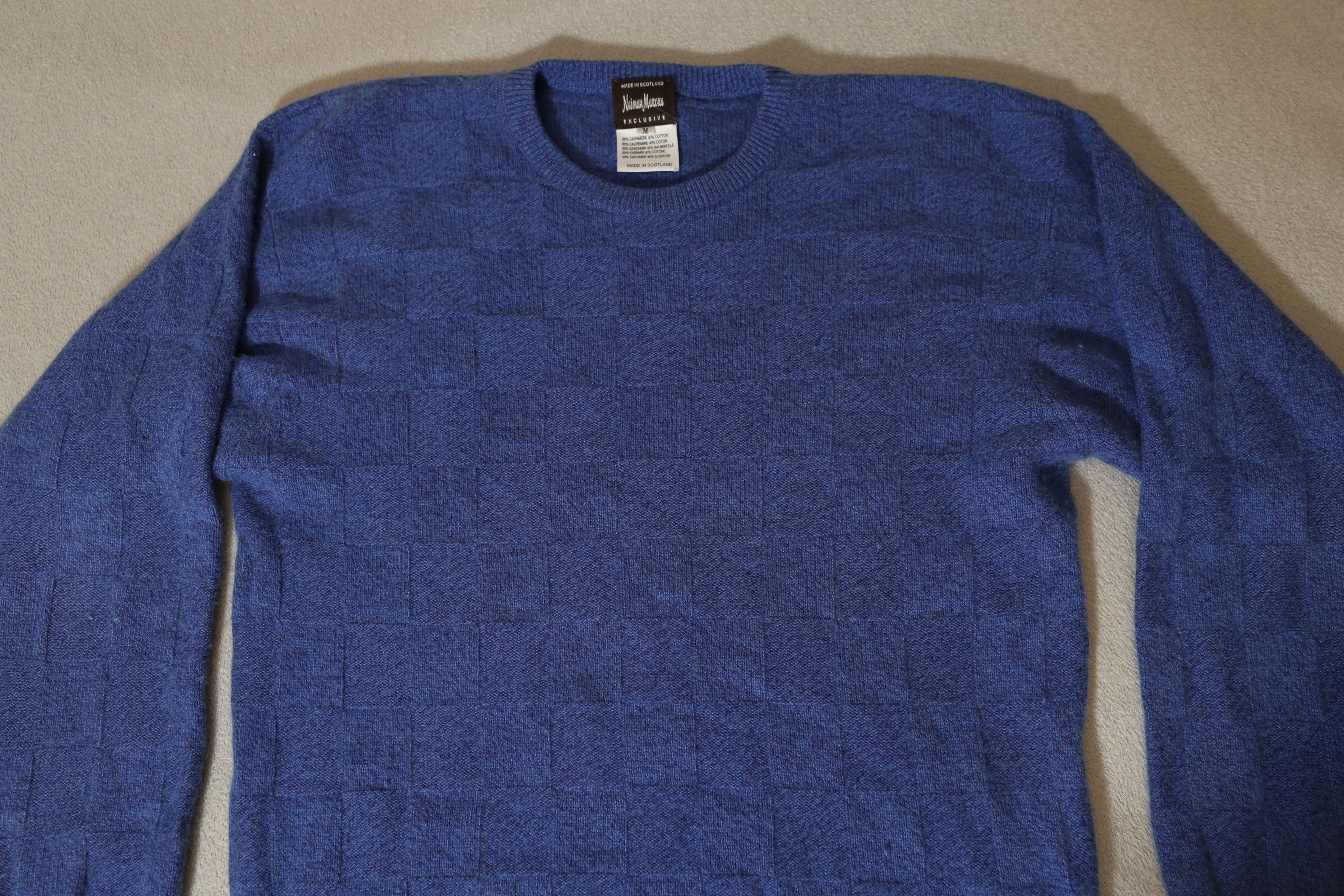 Neiman Marcus Neiman Marcus Blue Square Cashmere Sweater (M) Size US M / EU 48-50 / 2 - 4 Thumbnail