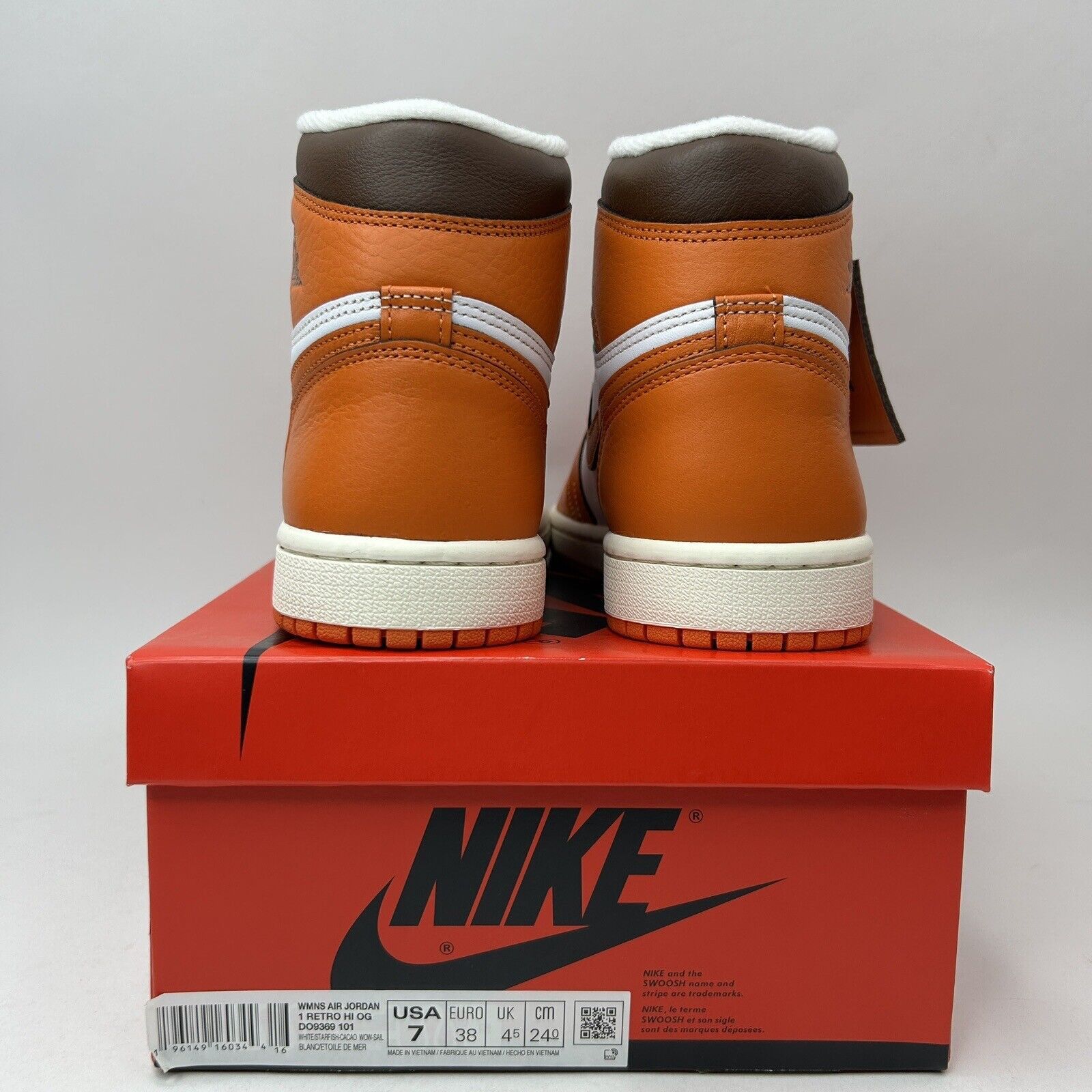 Nike Nike Air Jordan 1 Retro High OG WMNS “Starfish” 2023 Size US 7 / IT 37 - 4 Thumbnail