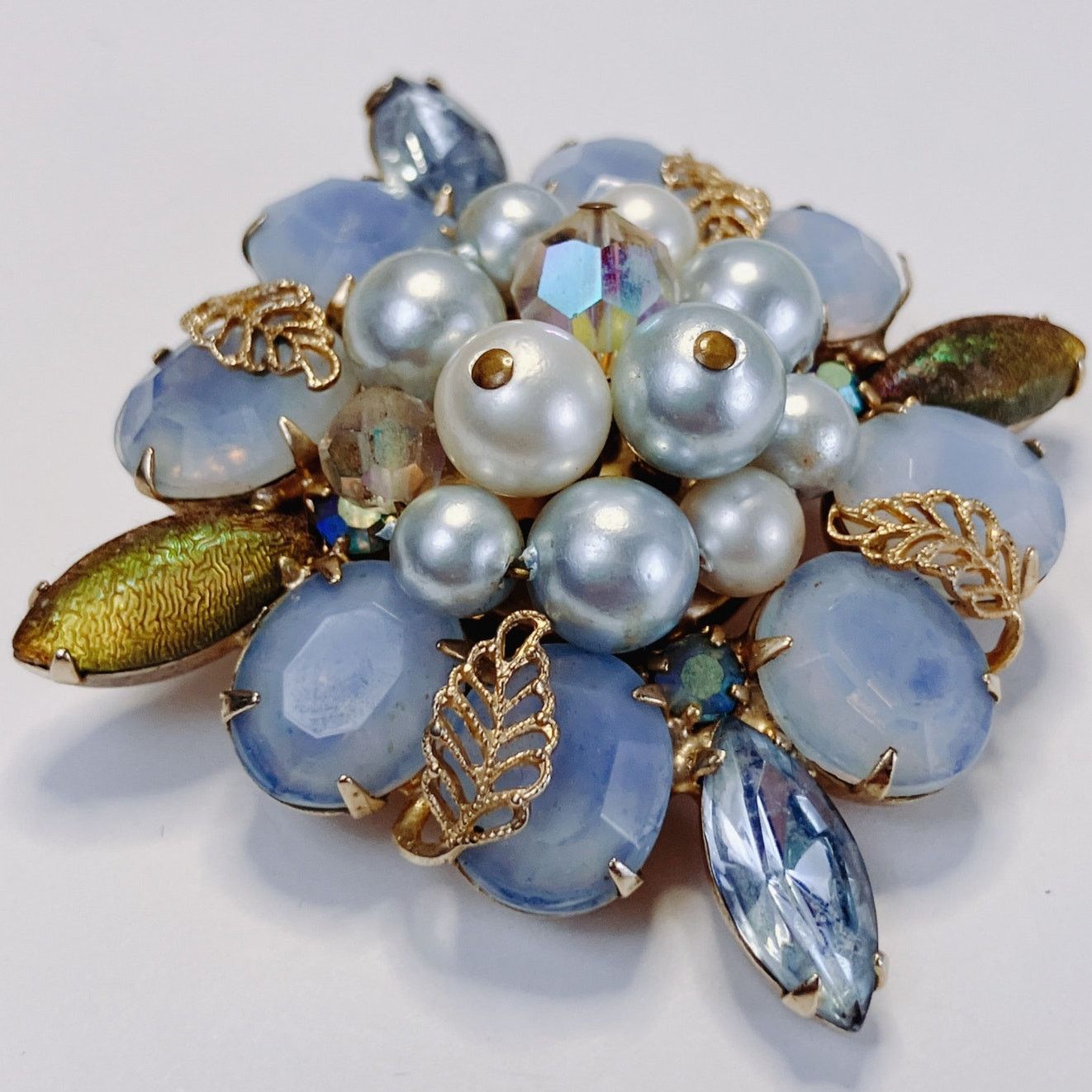 Vintage Mid Century Brooch Blue Glass Faux Pearl Rhinestone Cluster Size ONE SIZE - 4 Thumbnail